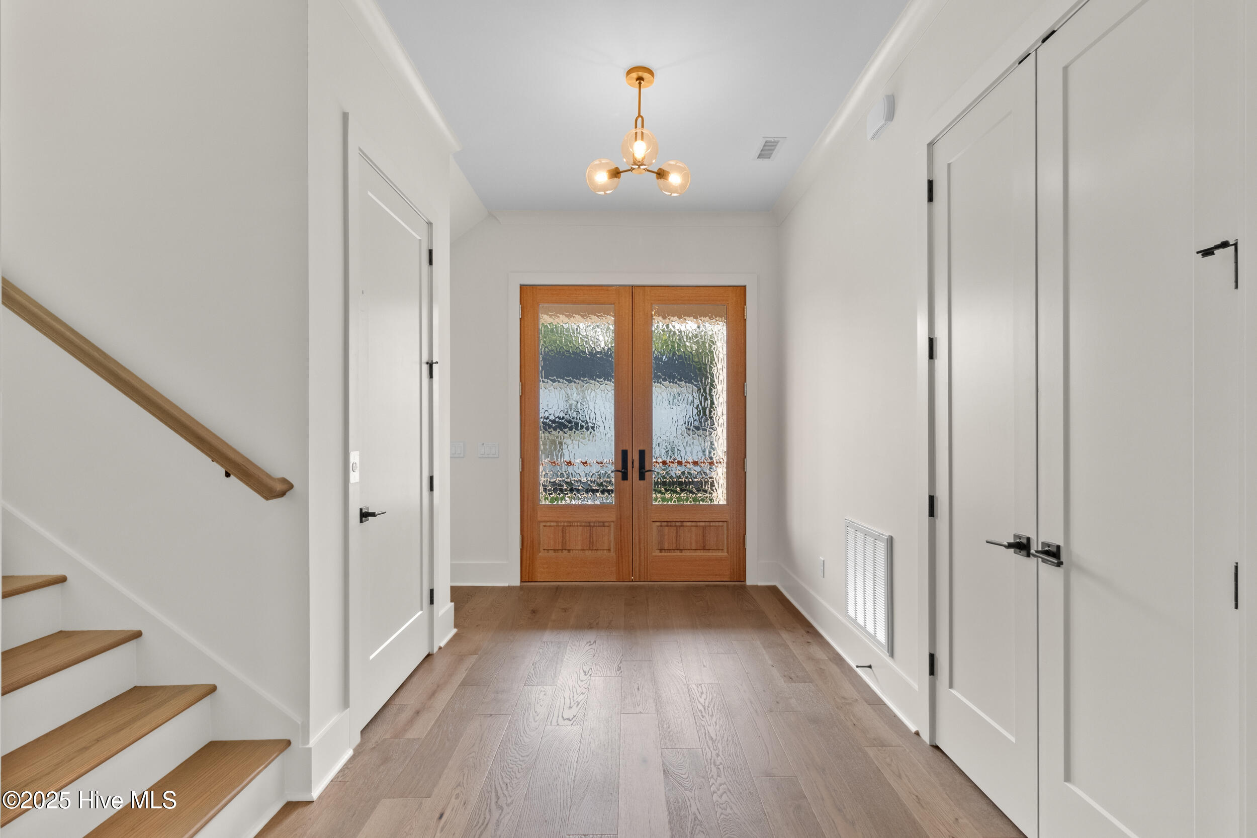 1515 Riverview Terrace