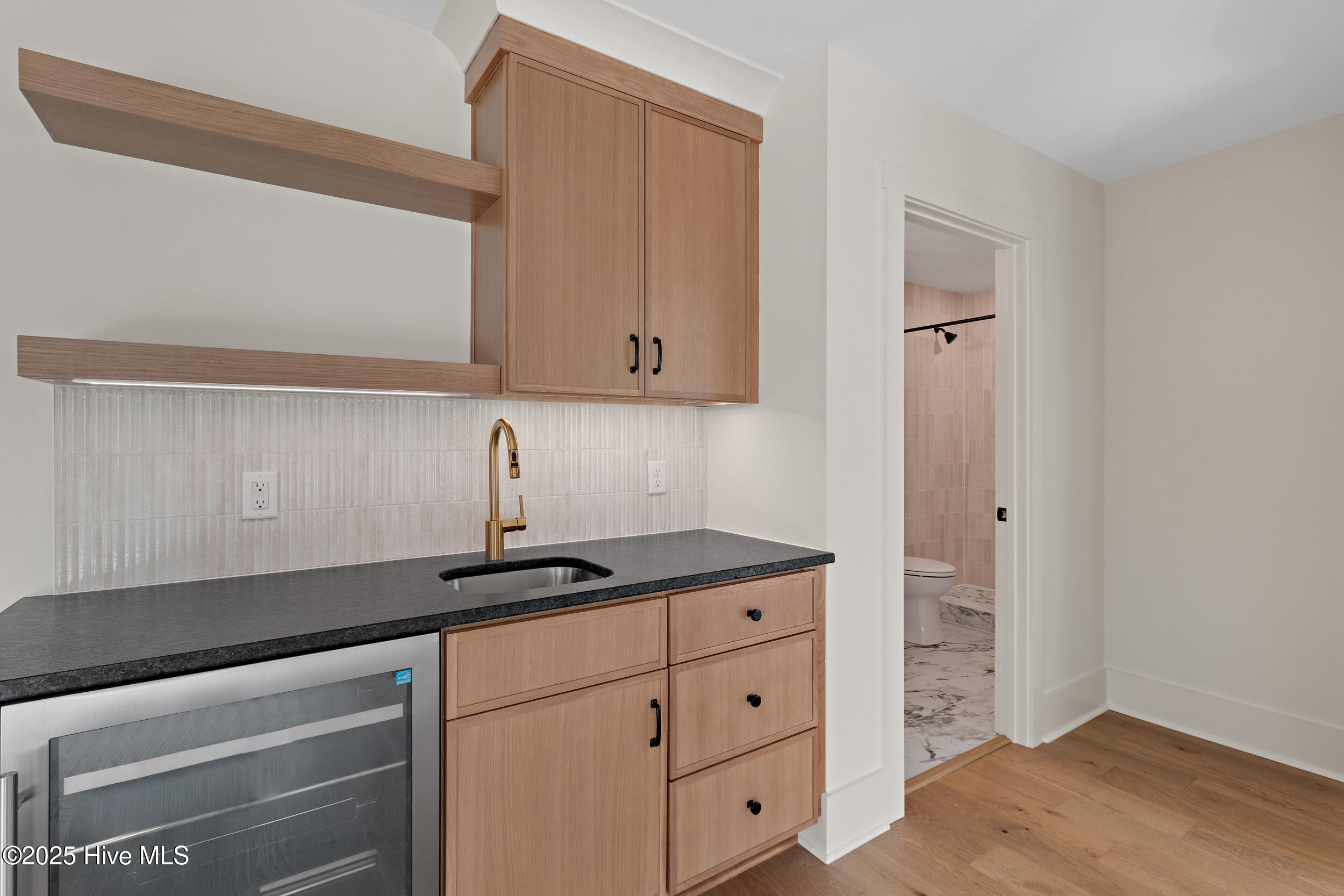 1608 Riverview Terrace