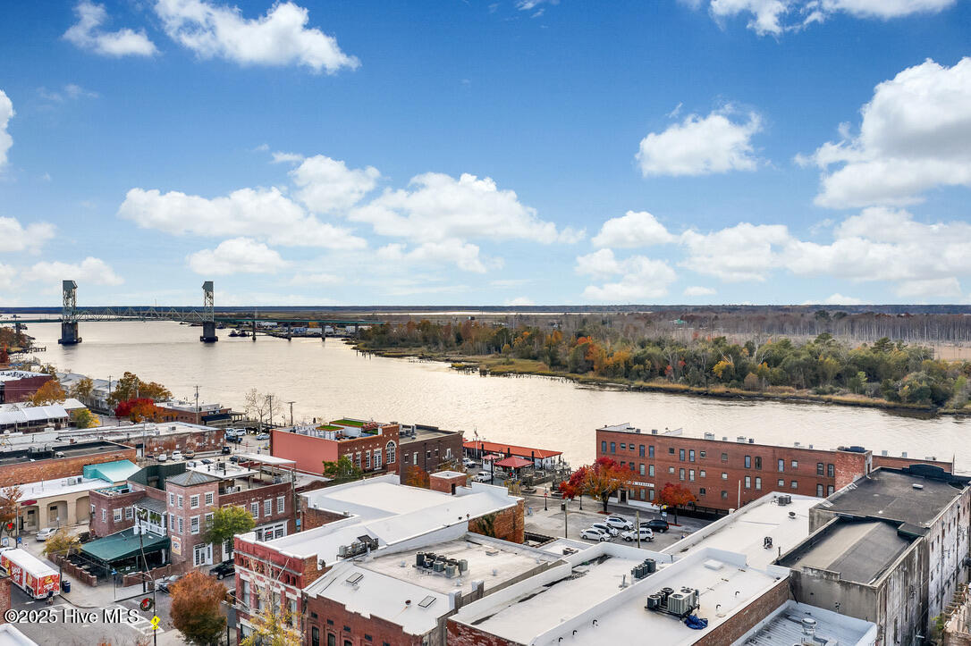 1608 Riverview Terrace