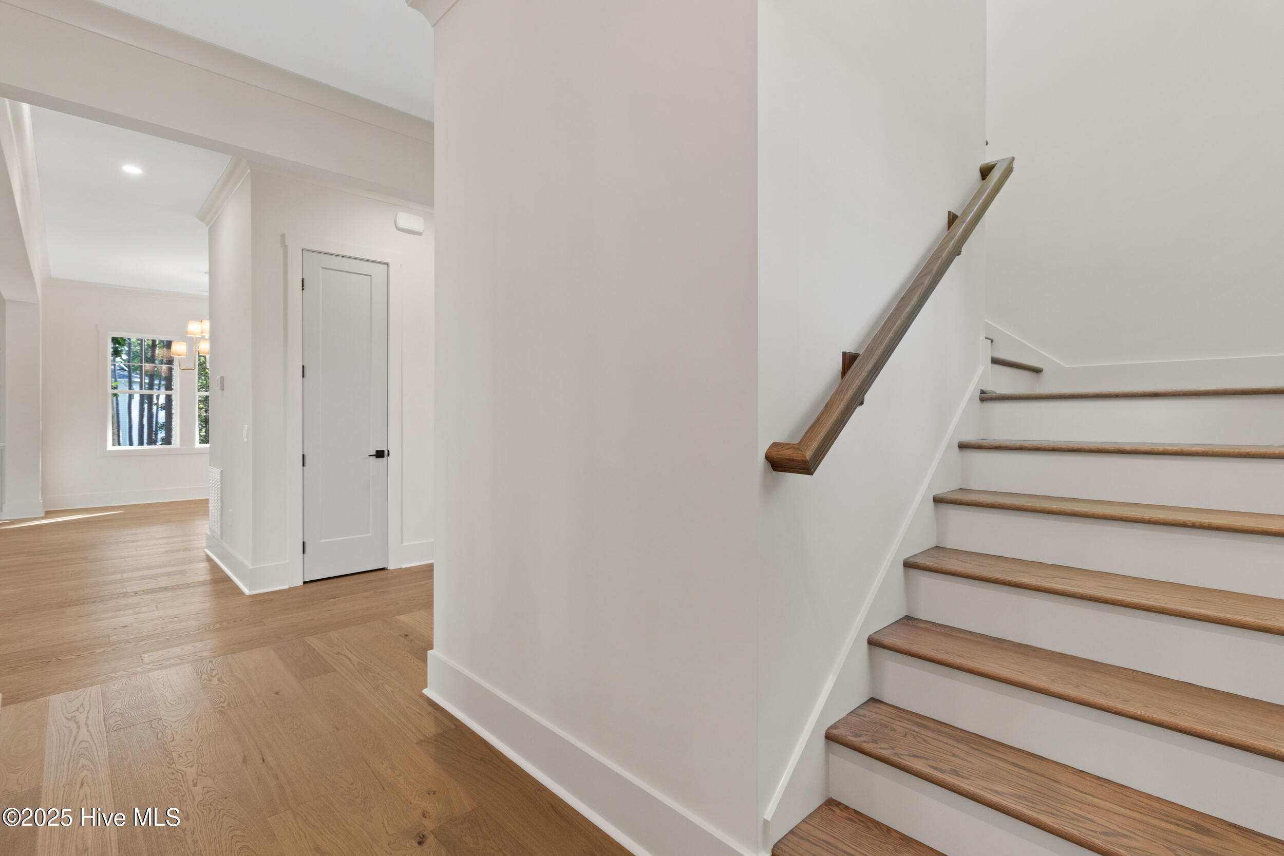 1608 Riverview Terrace