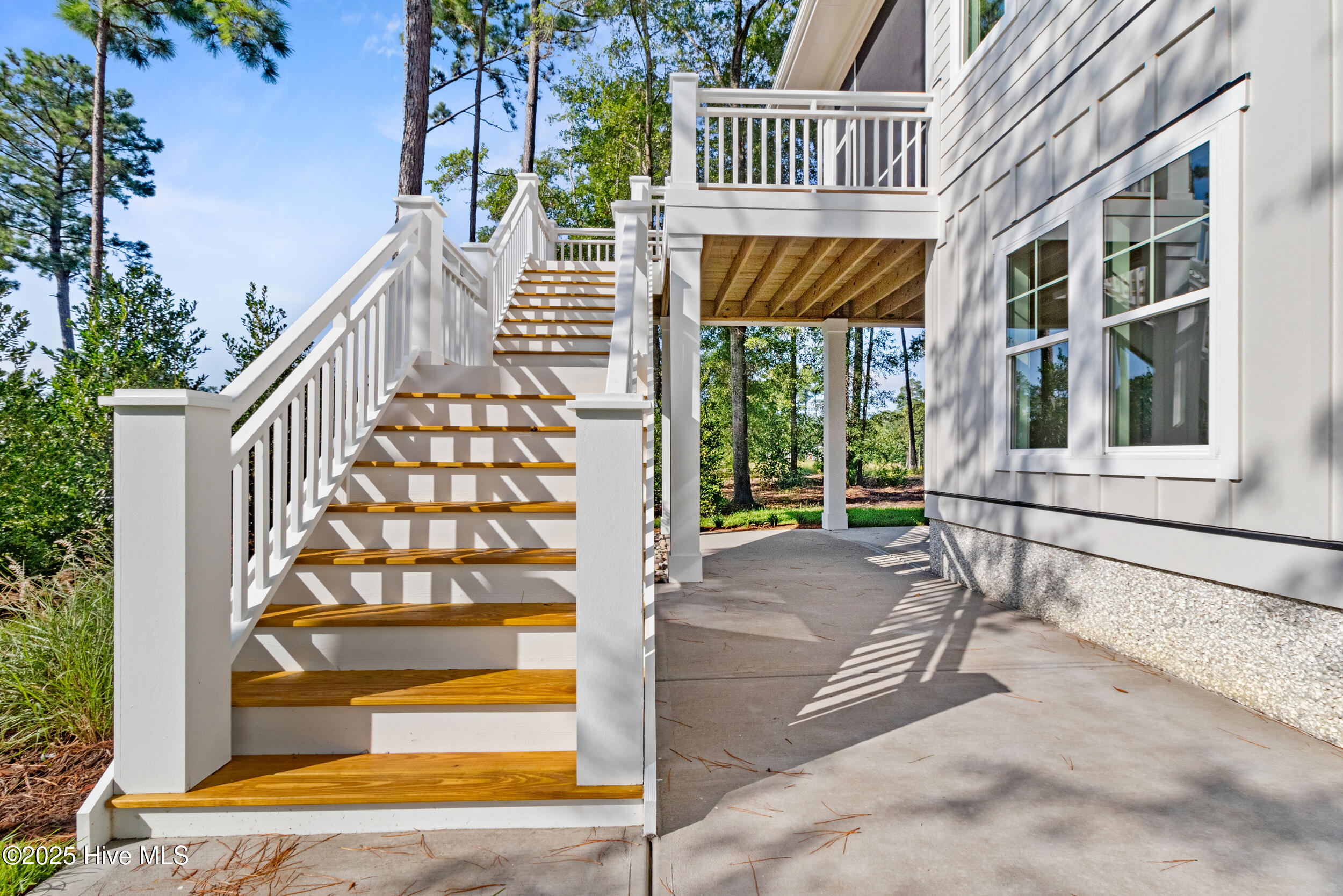 1608 Riverview Terrace