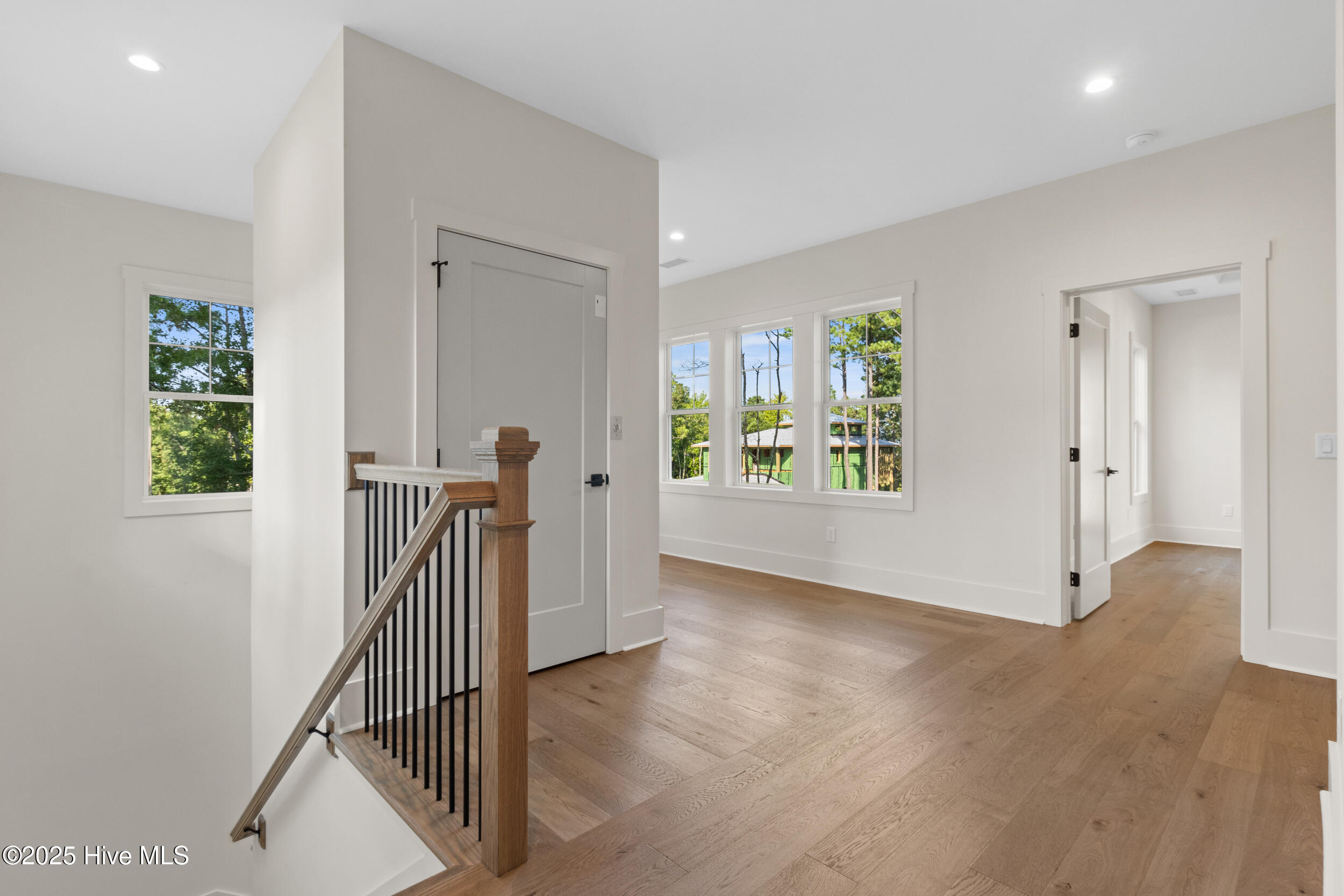 1608 Riverview Terrace