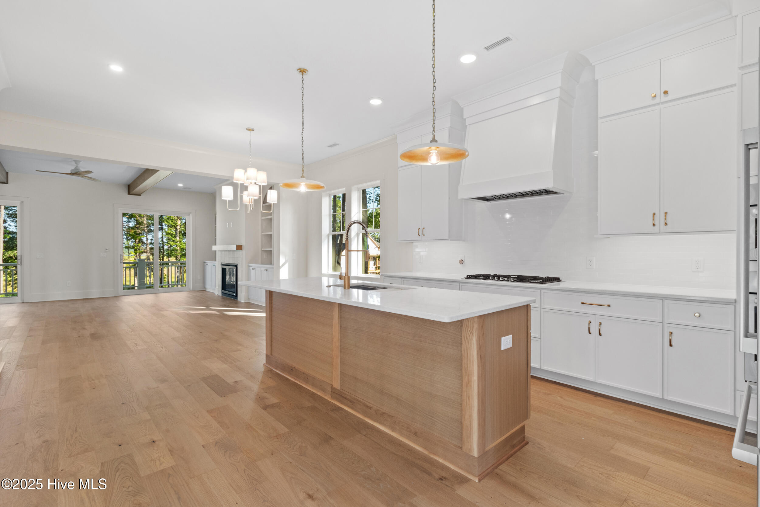 1608 Riverview Terrace