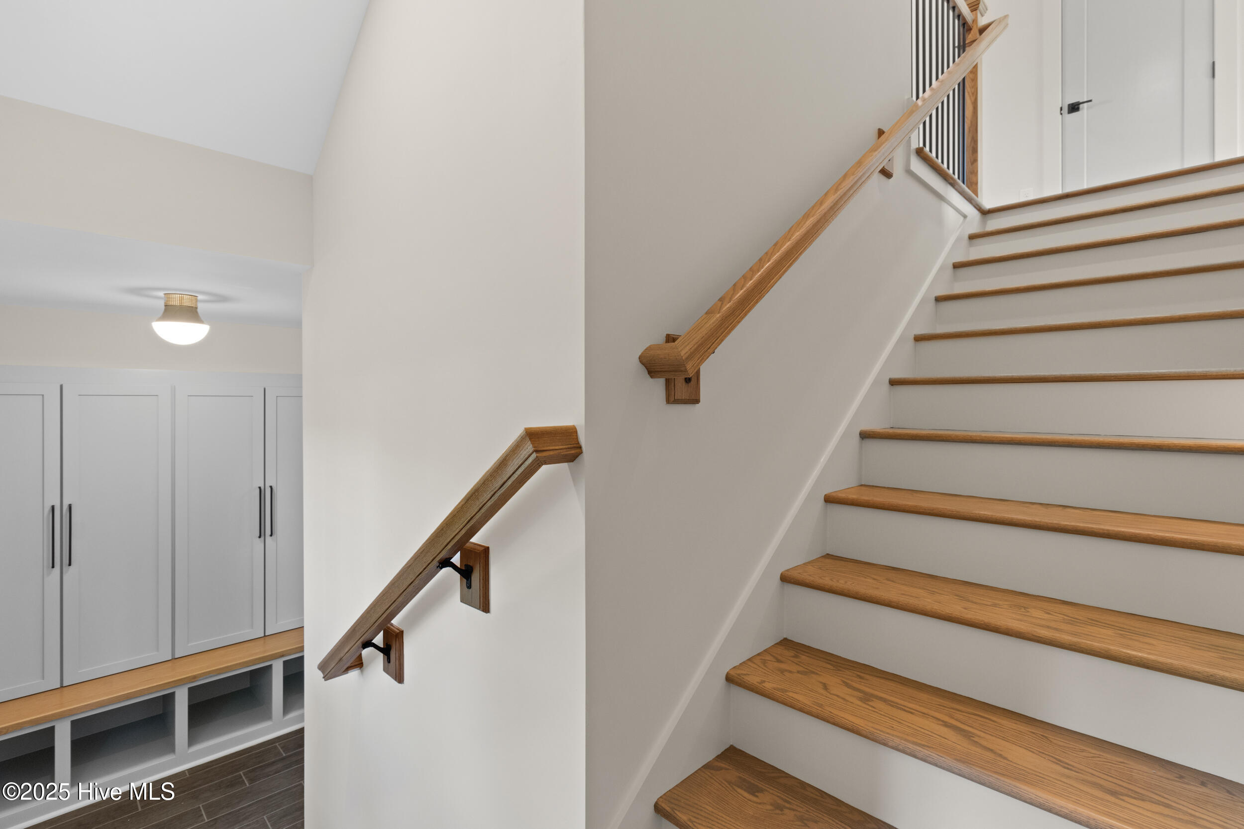 1608 Riverview Terrace