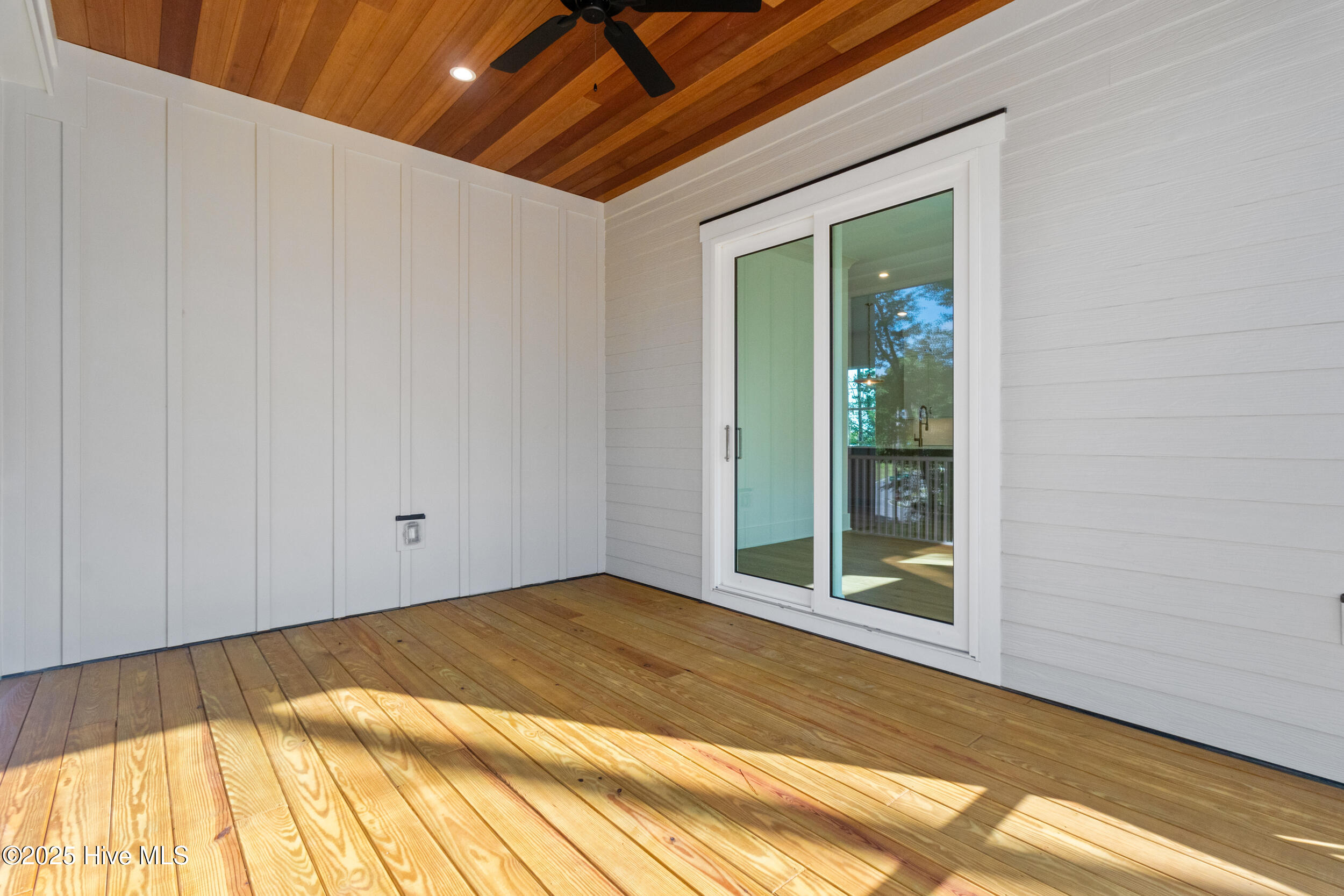 1608 Riverview Terrace