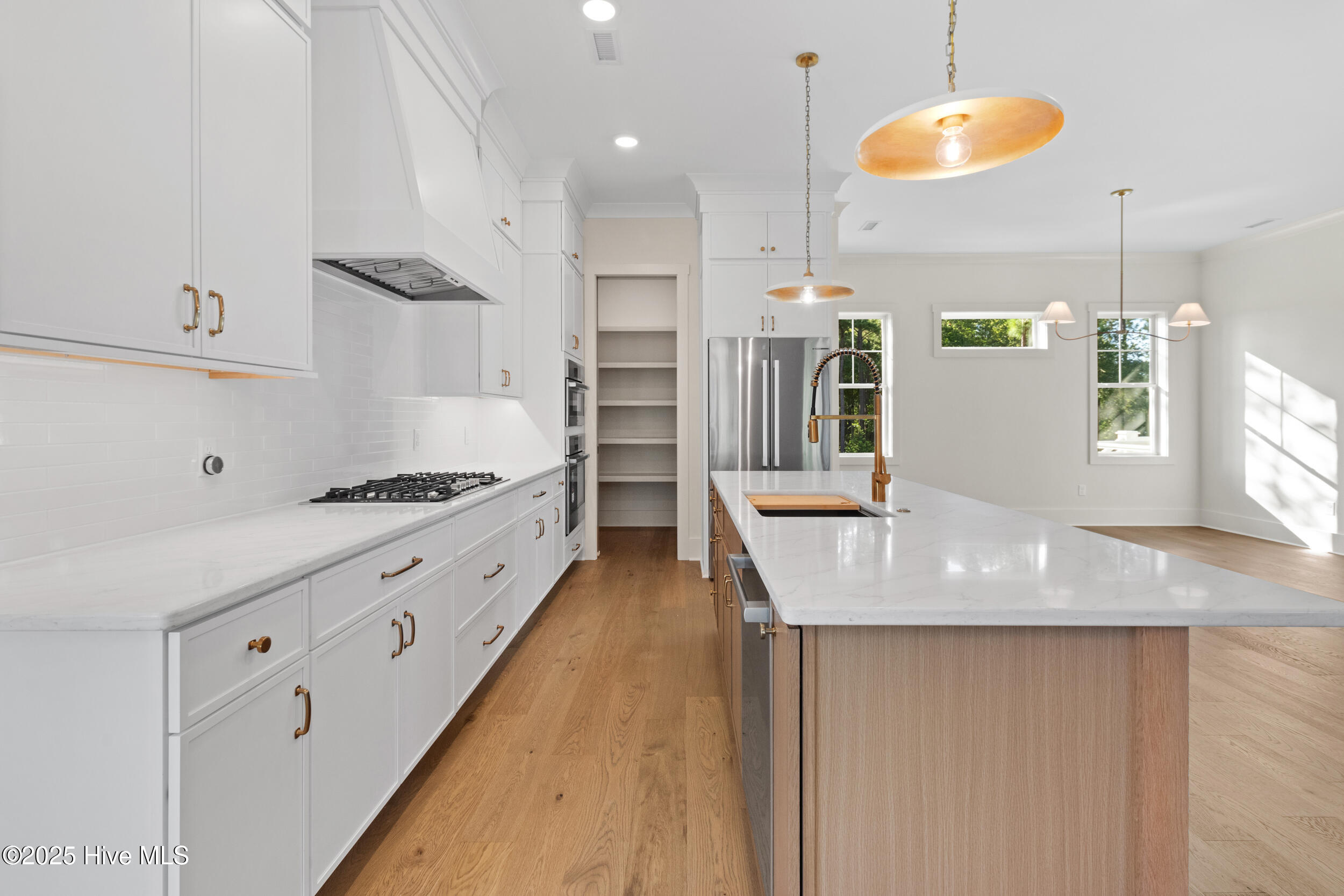 1608 Riverview Terrace