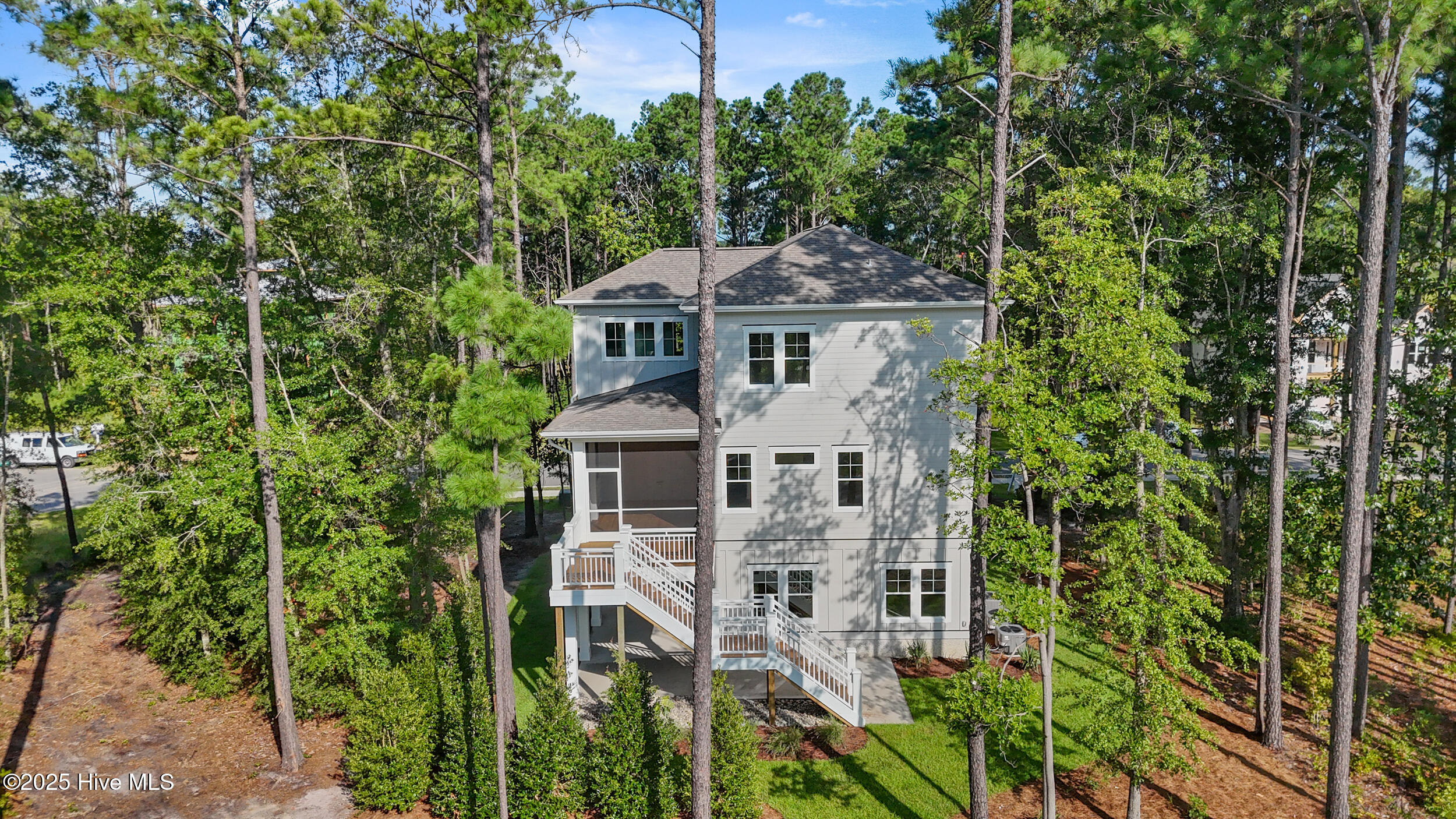 1608 Riverview Terrace