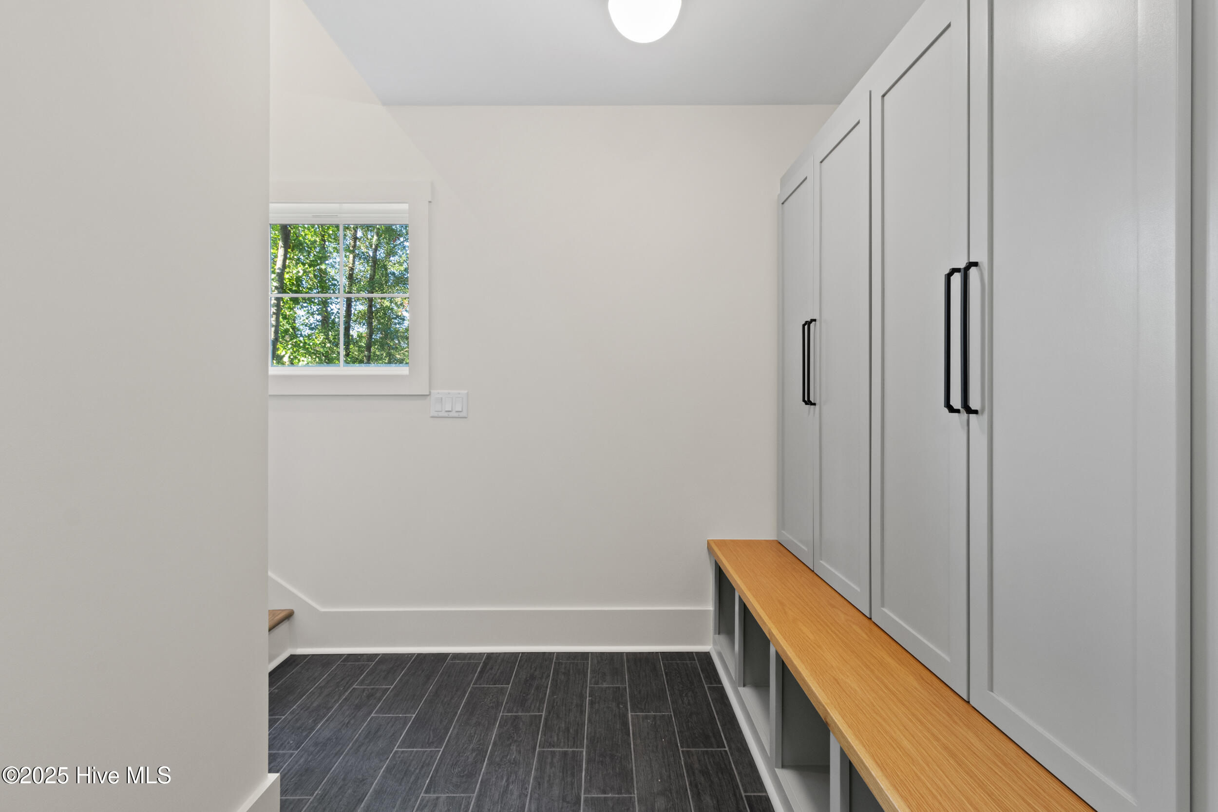 1608 Riverview Terrace