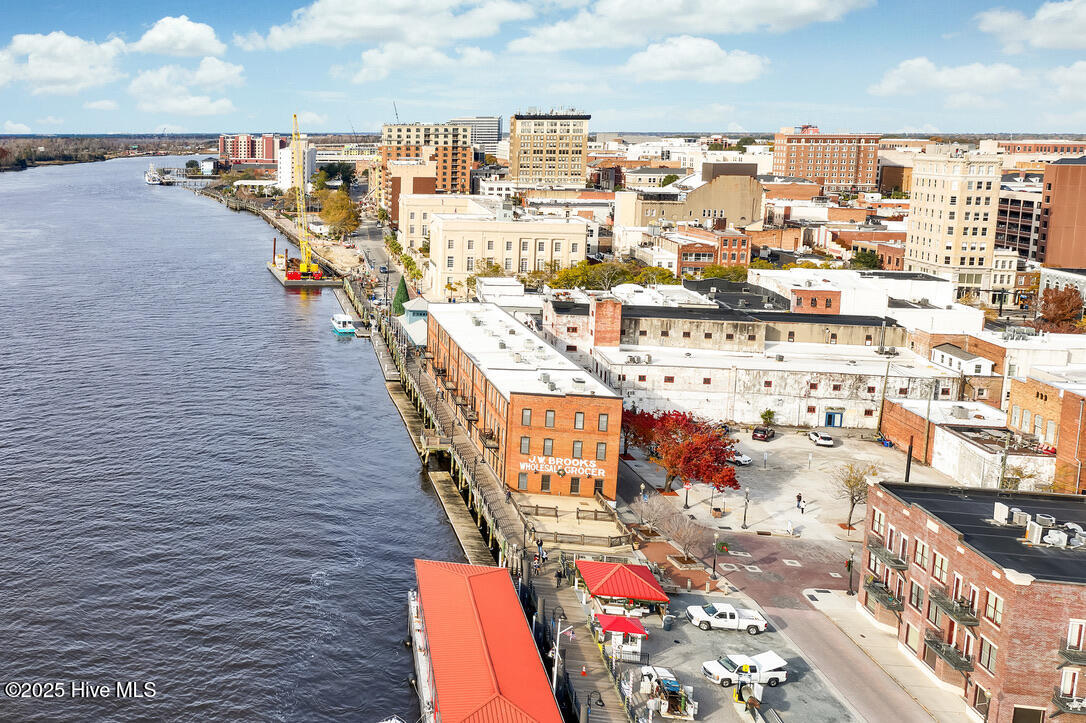 1608 Riverview Terrace