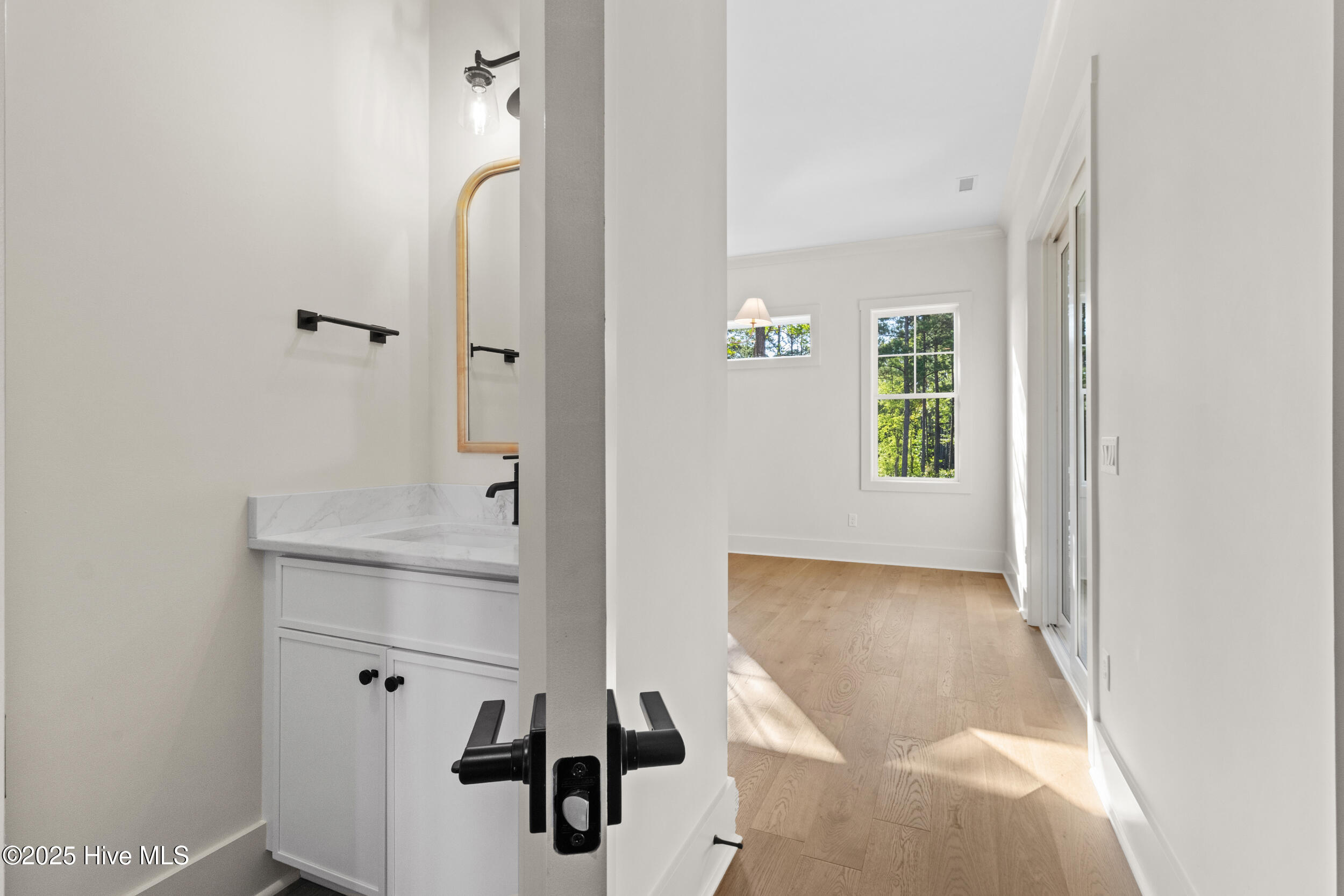 1608 Riverview Terrace