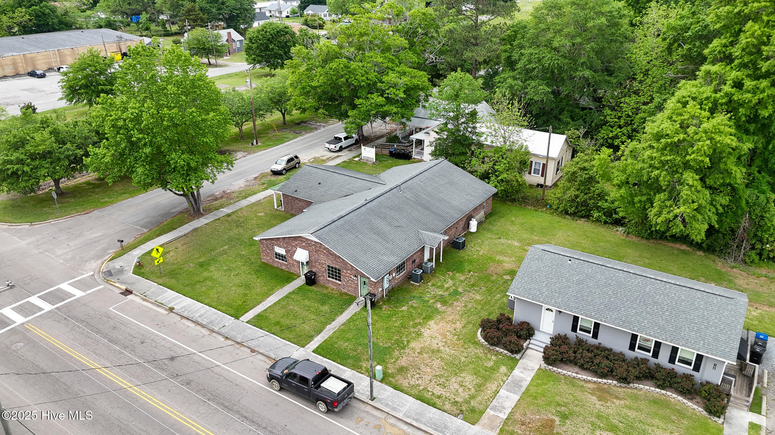 100 N Dickerson Street