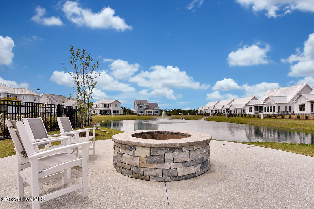 8132 77 Grand Harbour Court