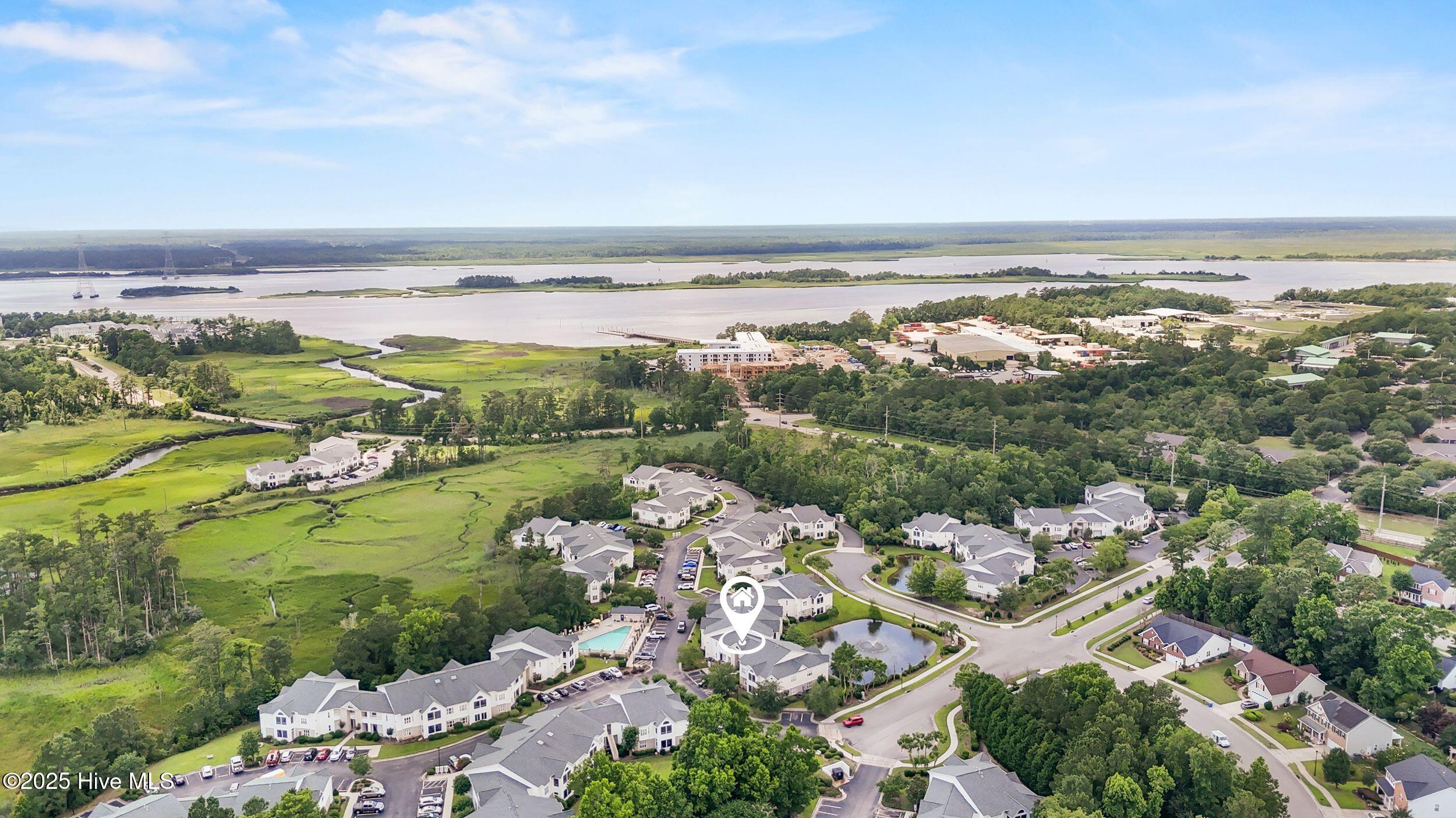 211 Fullford Lane, Unit 201