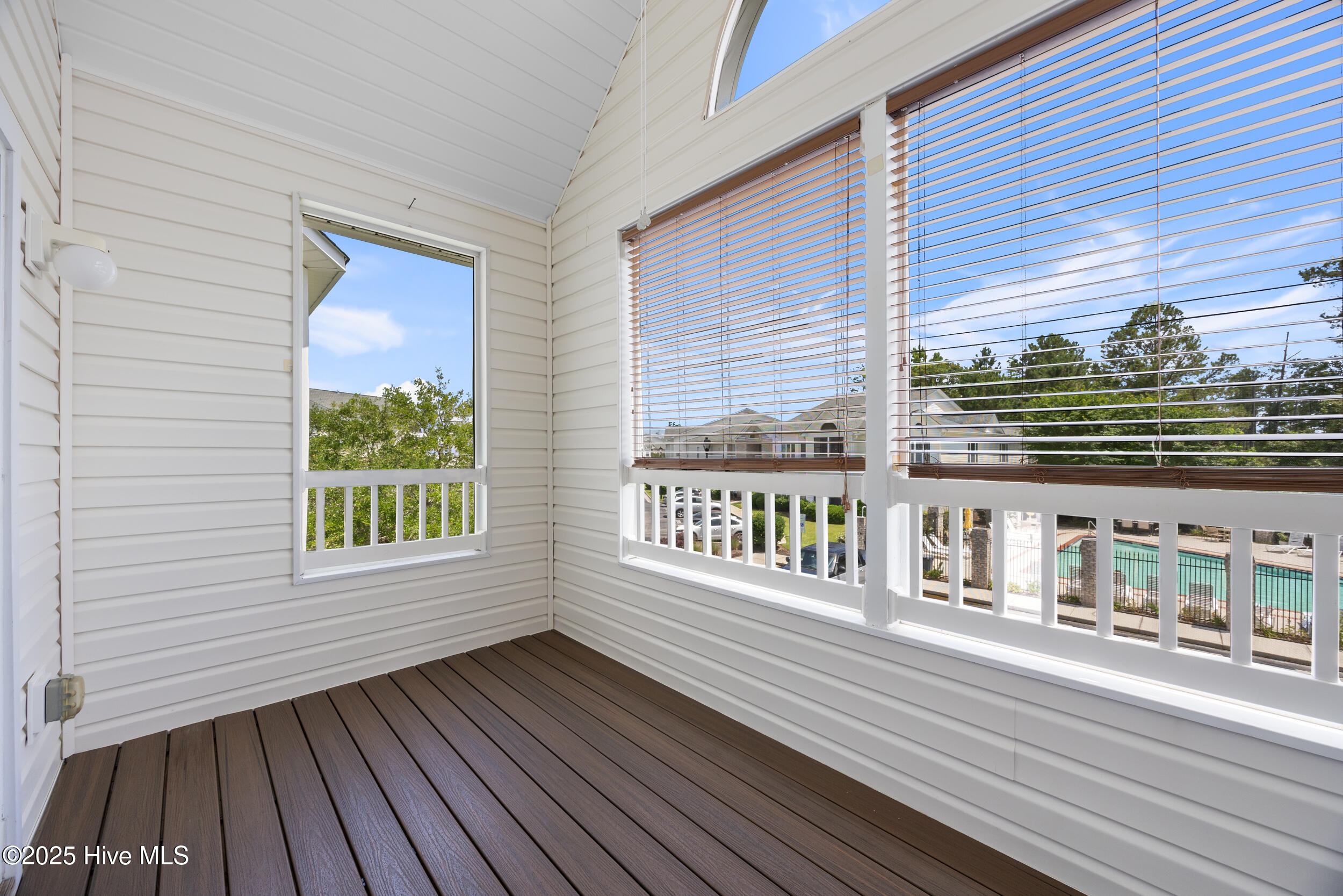 211 Fullford Lane, Unit 201