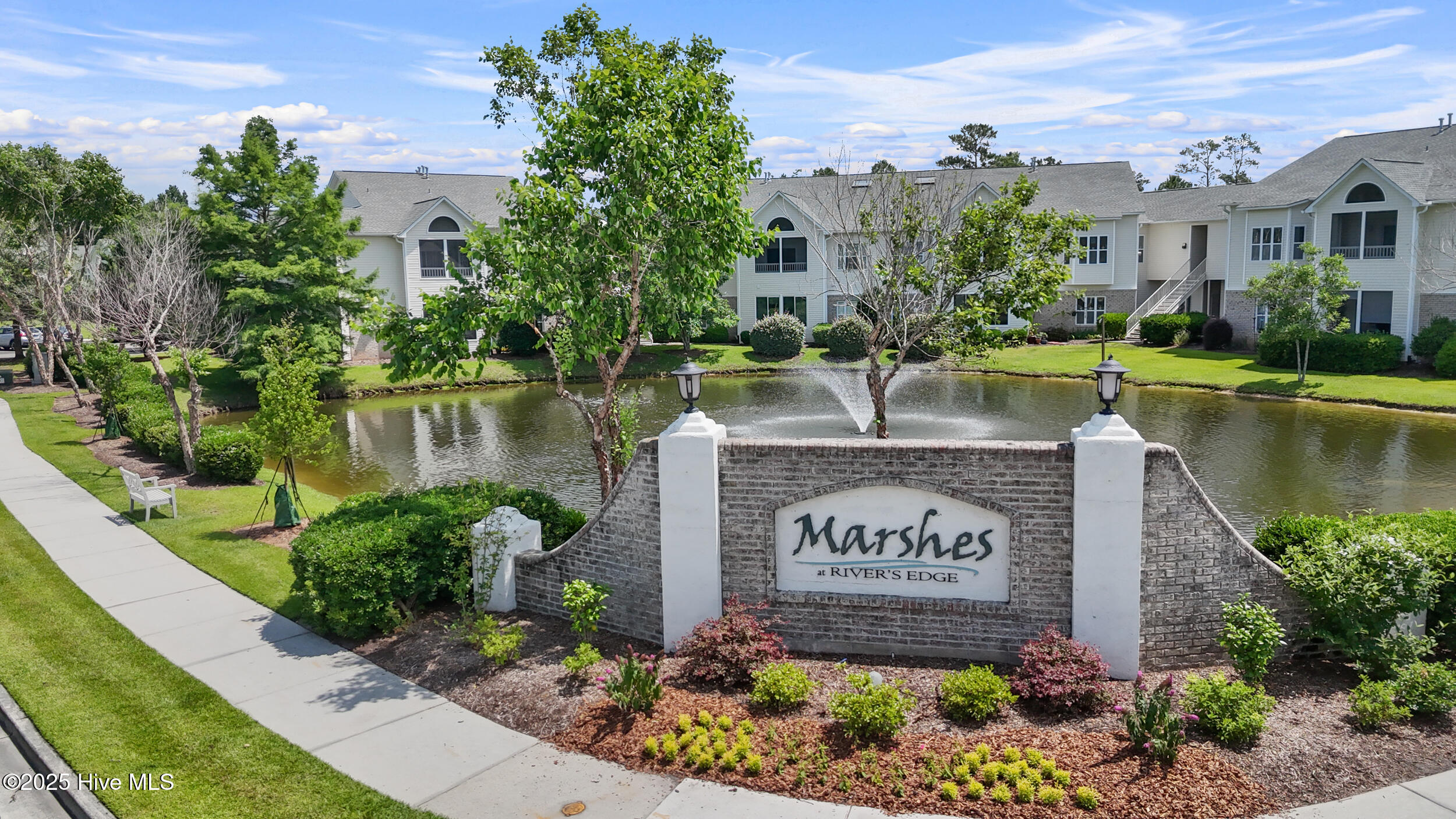211 Fullford Lane, Unit 201