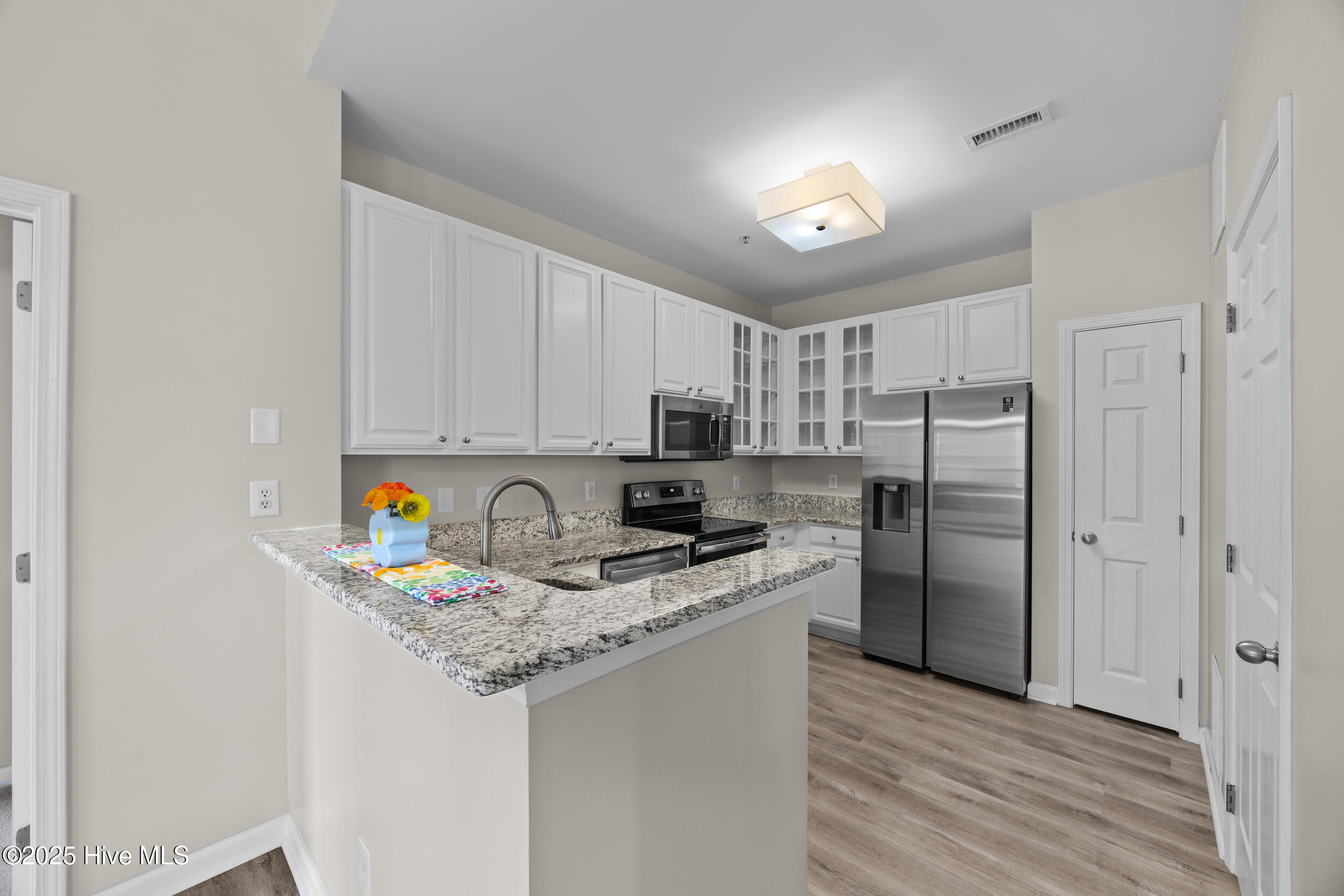 211 Fullford Lane, Unit 201
