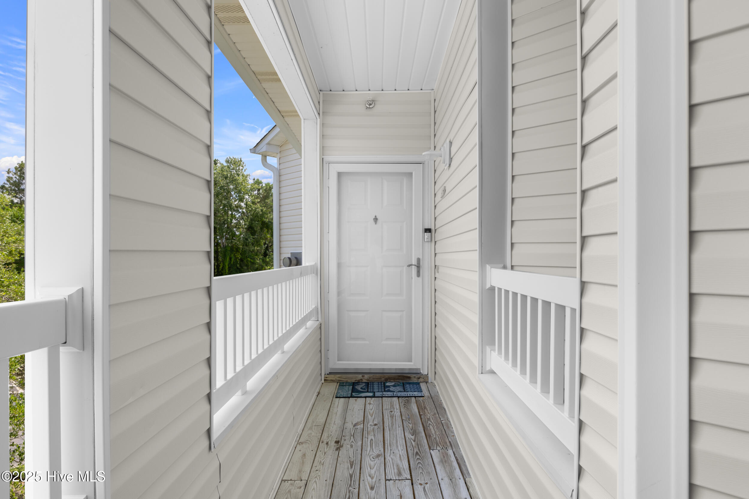 211 Fullford Lane, Unit 201