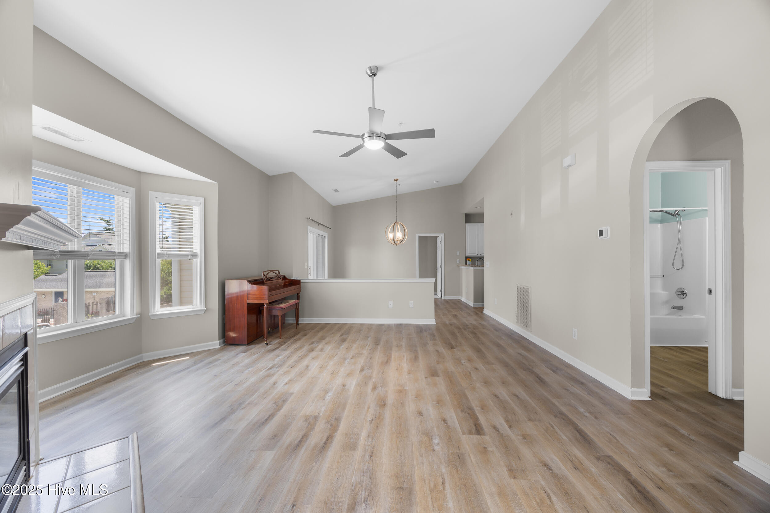 211 Fullford Lane, Unit 201