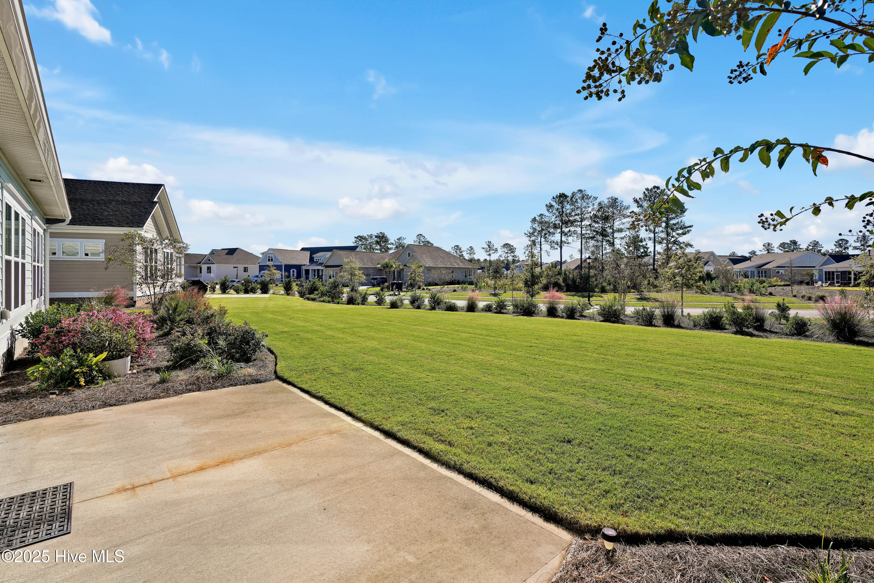 8633 Piney Hollow Court NE