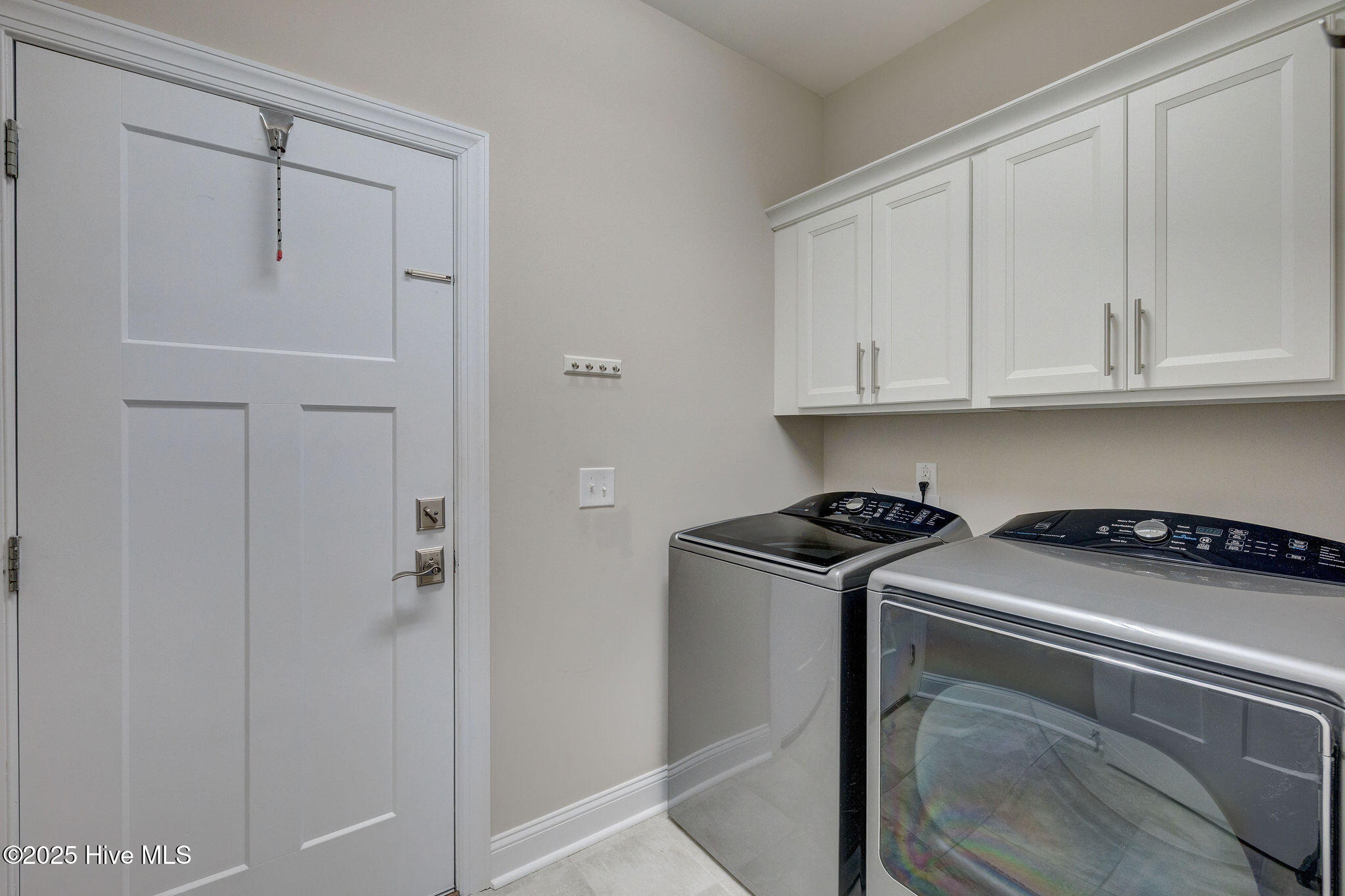 134 N Lamplighters Walk