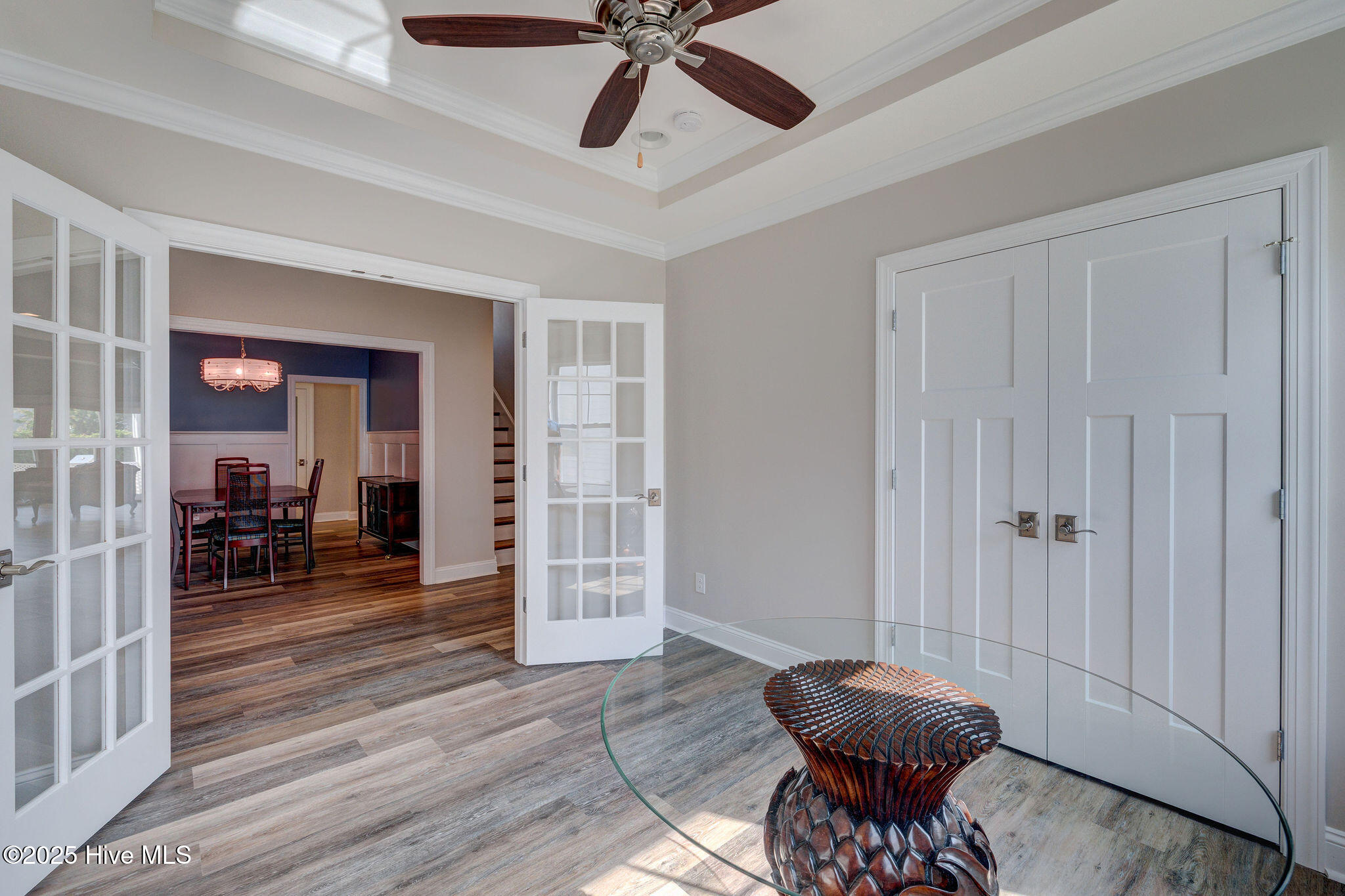 134 N Lamplighters Walk
