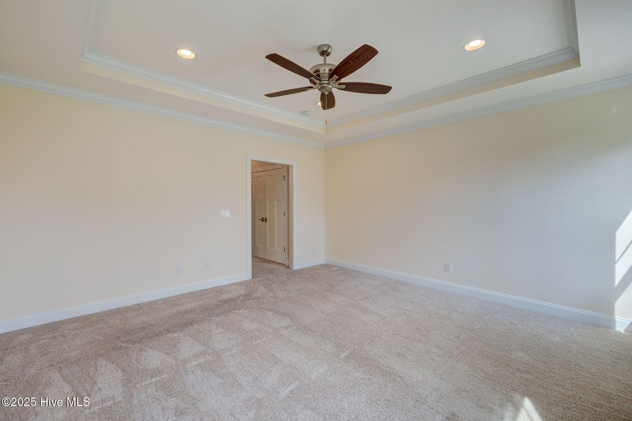 134 N Lamplighters Walk