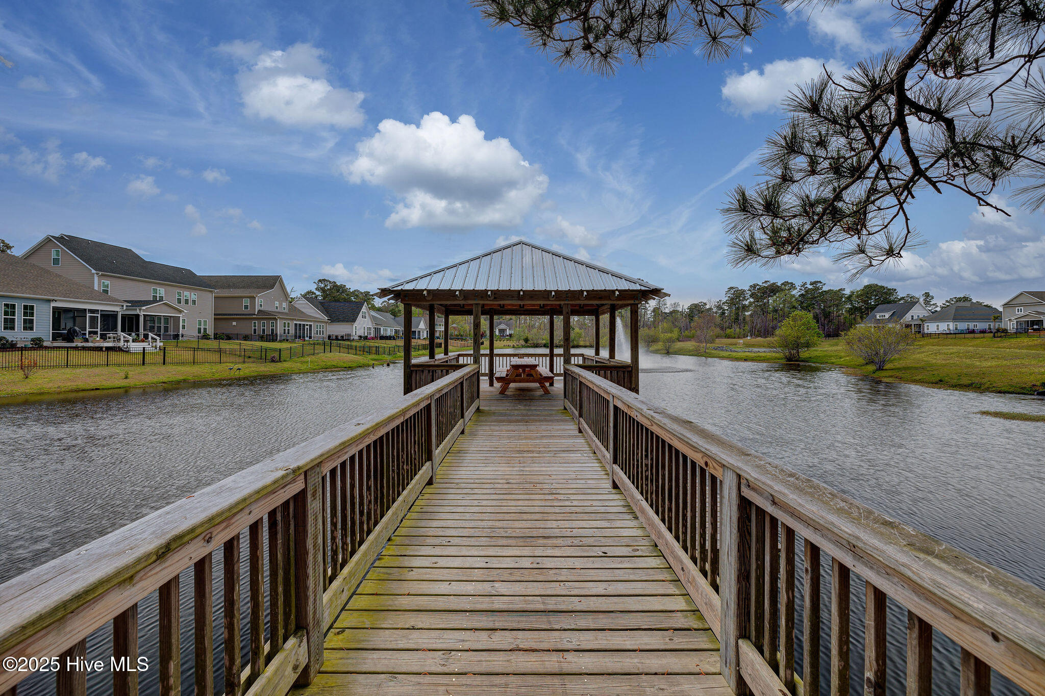 134 N Lamplighters Walk