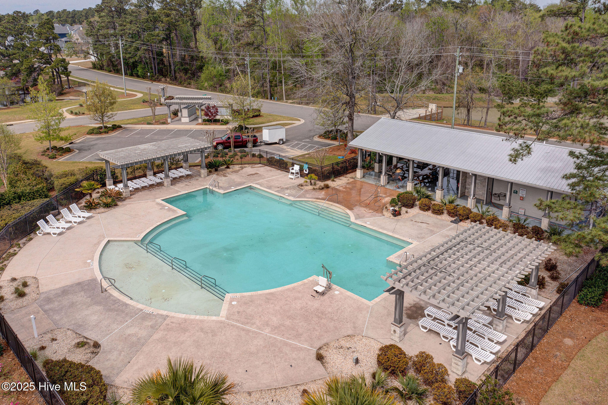 134 N Lamplighters Walk