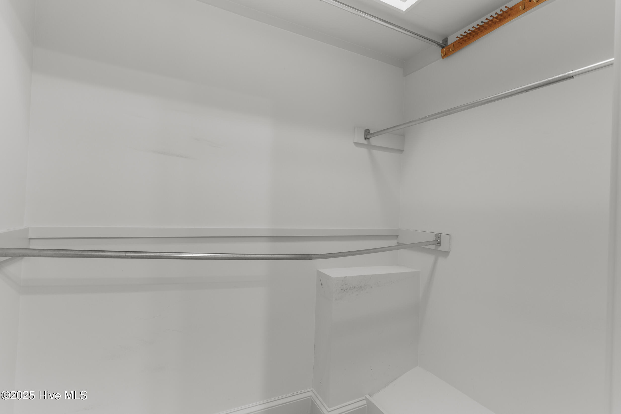 2000 Marsh Harbor Place