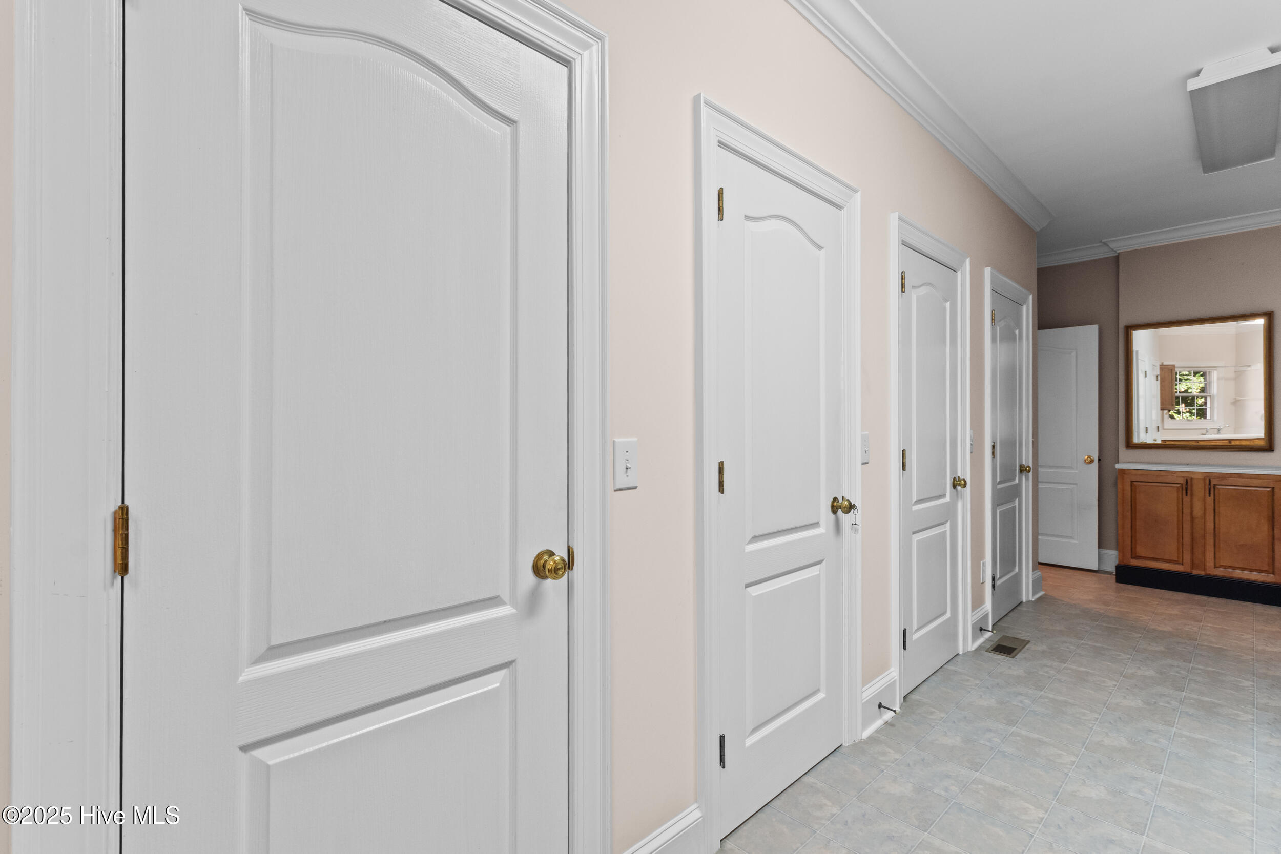 2000 Marsh Harbor Place