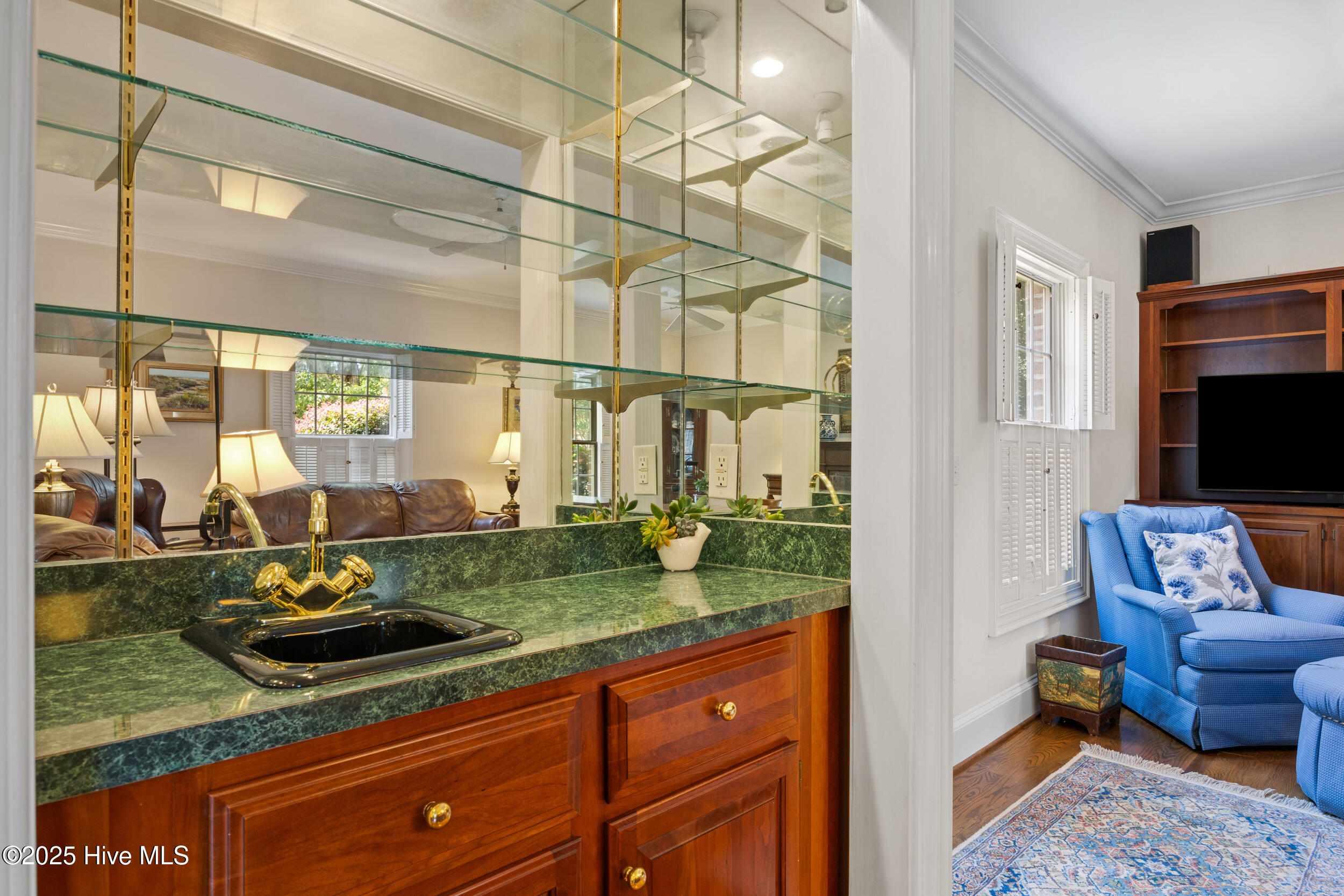 2000 Marsh Harbor Place