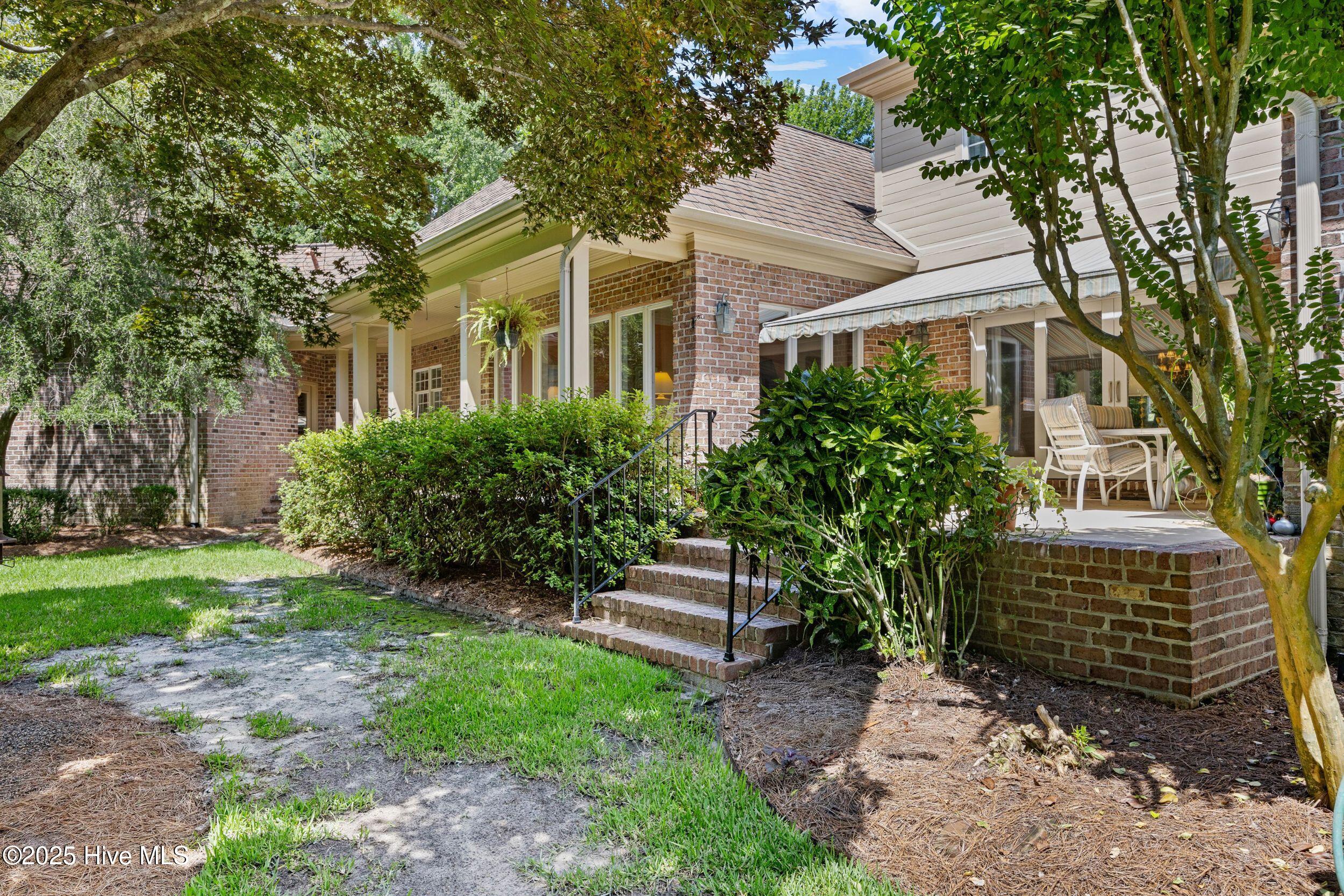 2000 Marsh Harbor Place