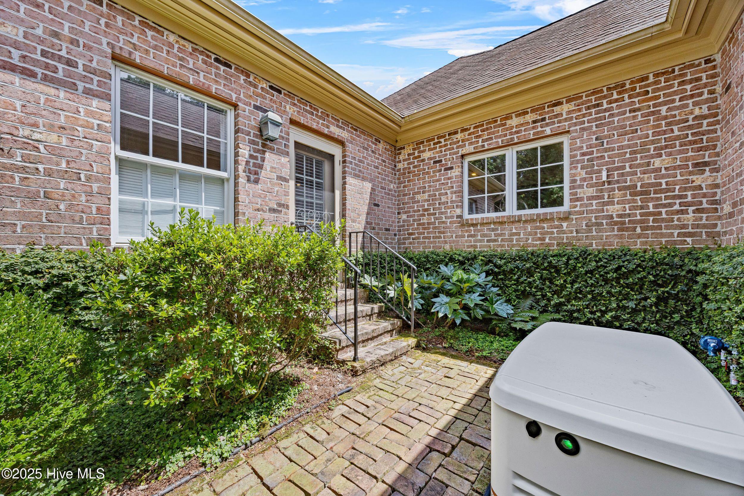 2000 Marsh Harbor Place