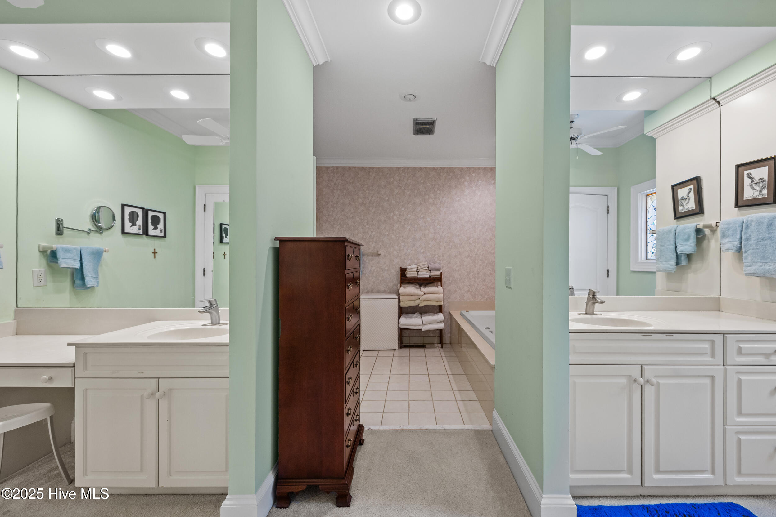2000 Marsh Harbor Place