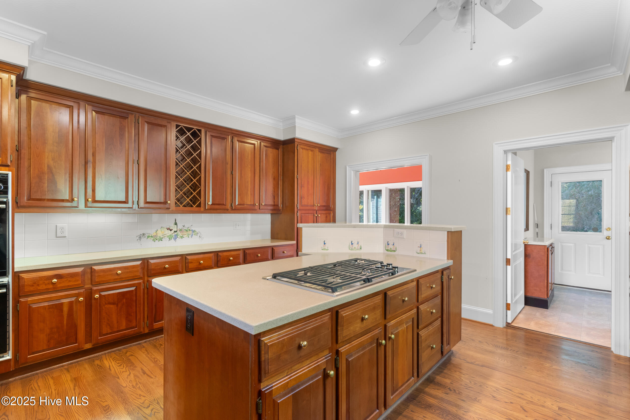 2000 Marsh Harbor Place