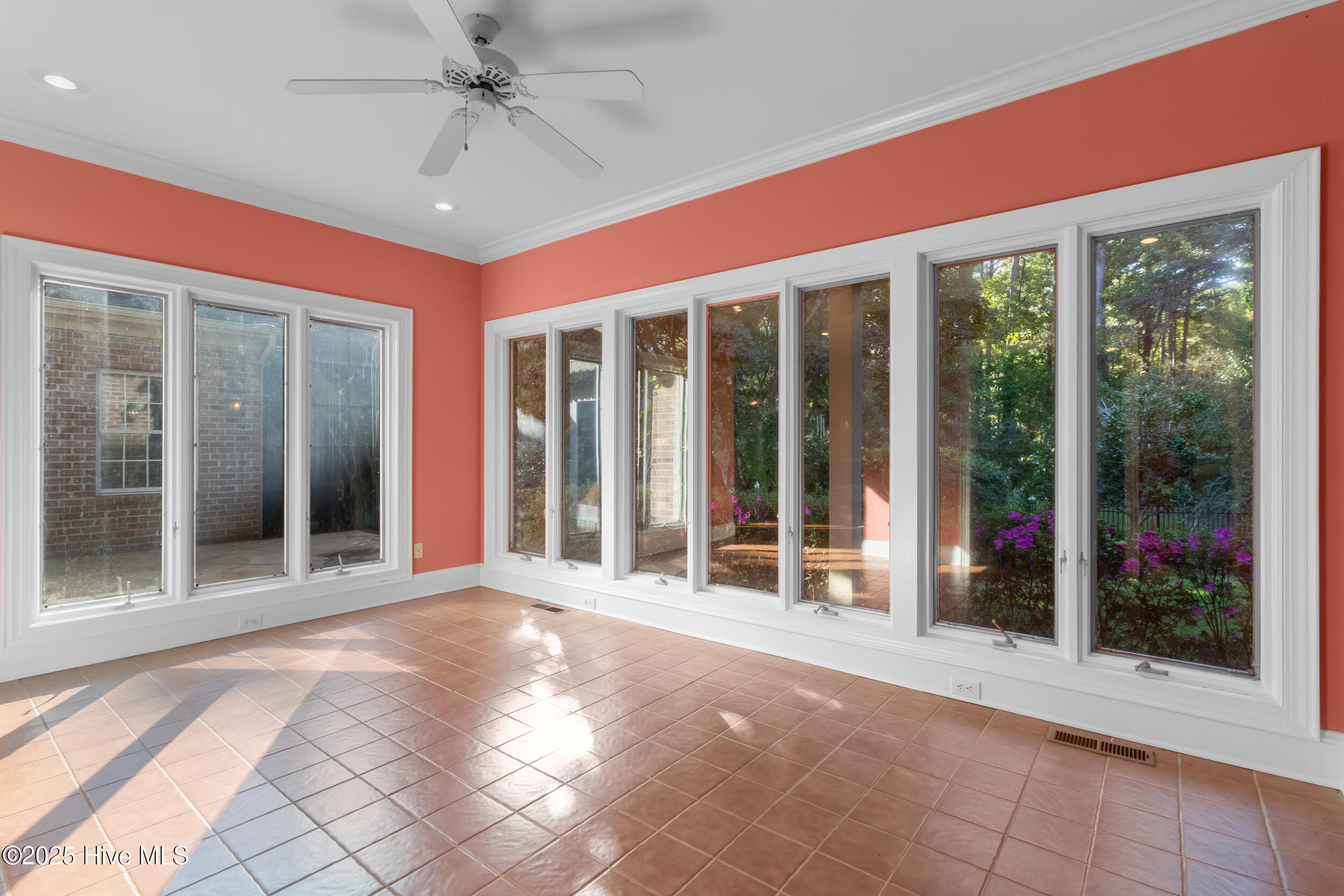 2000 Marsh Harbor Place