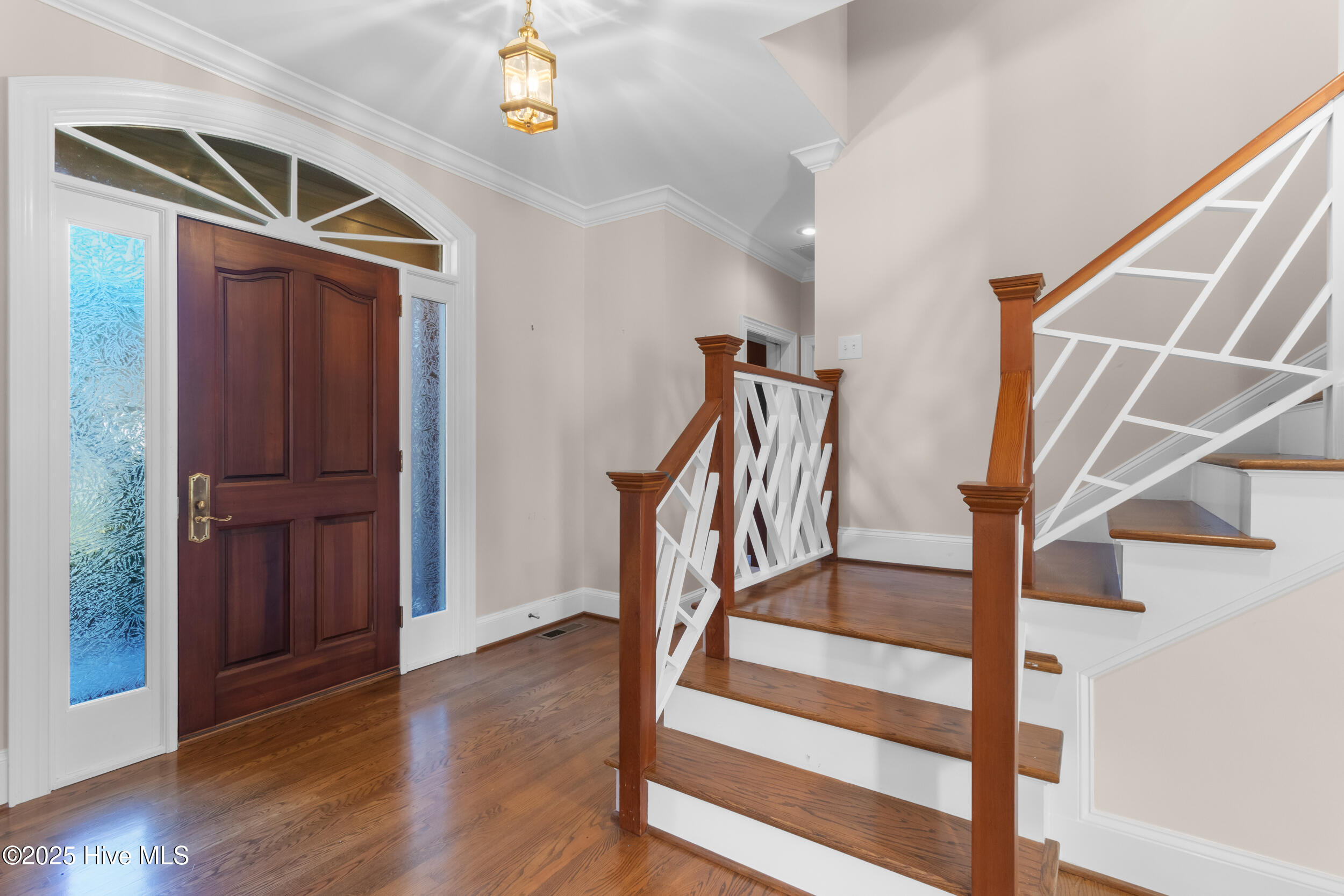 2000 Marsh Harbor Place