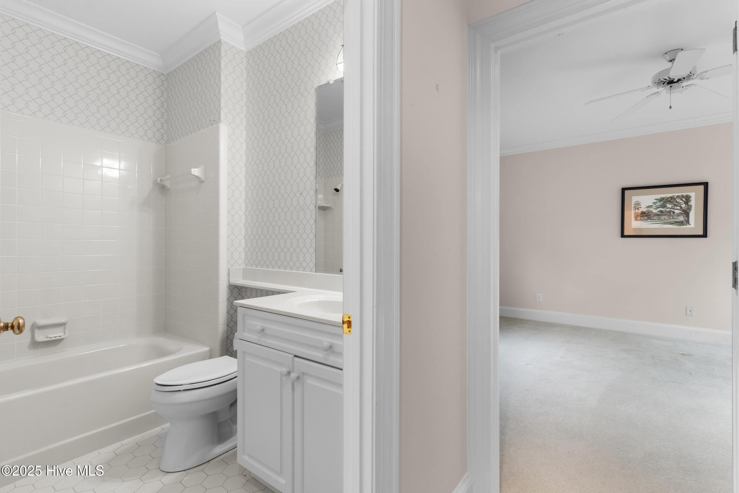 2000 Marsh Harbor Place