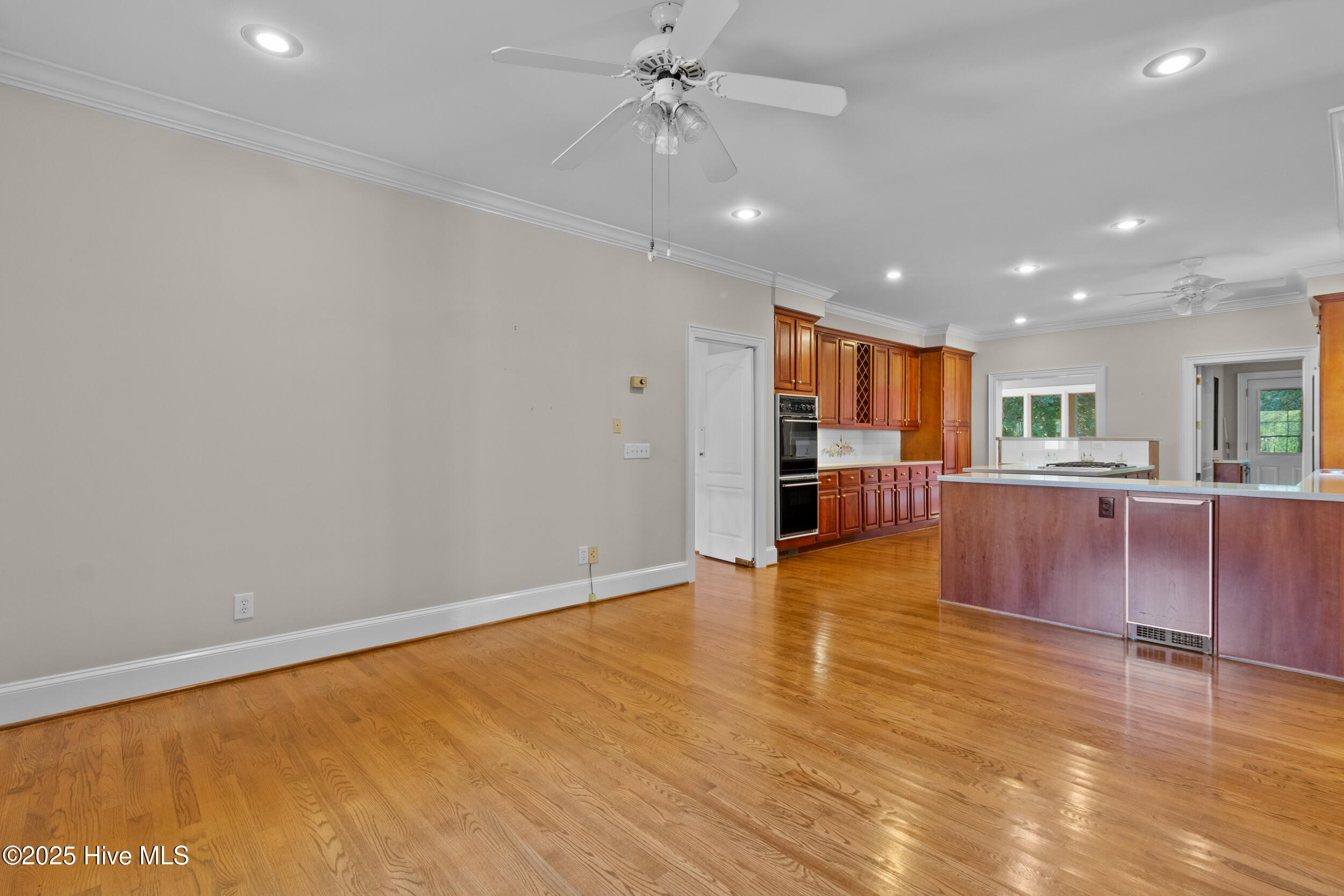 2000 Marsh Harbor Place