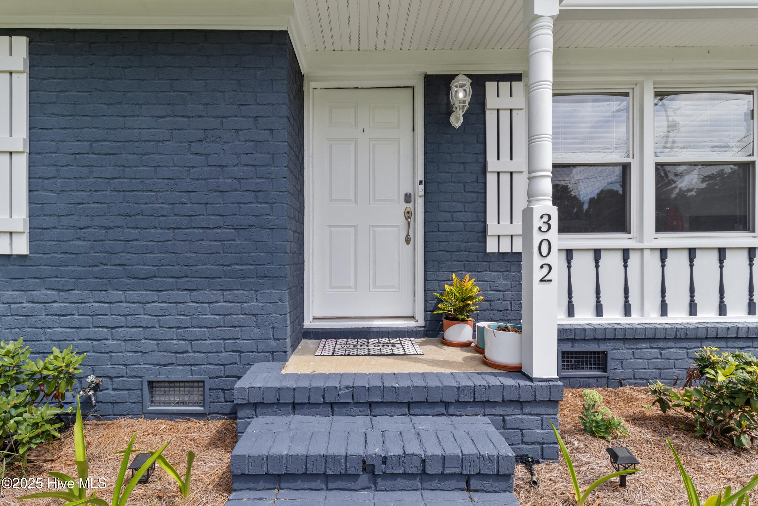 302 Mohican Trail