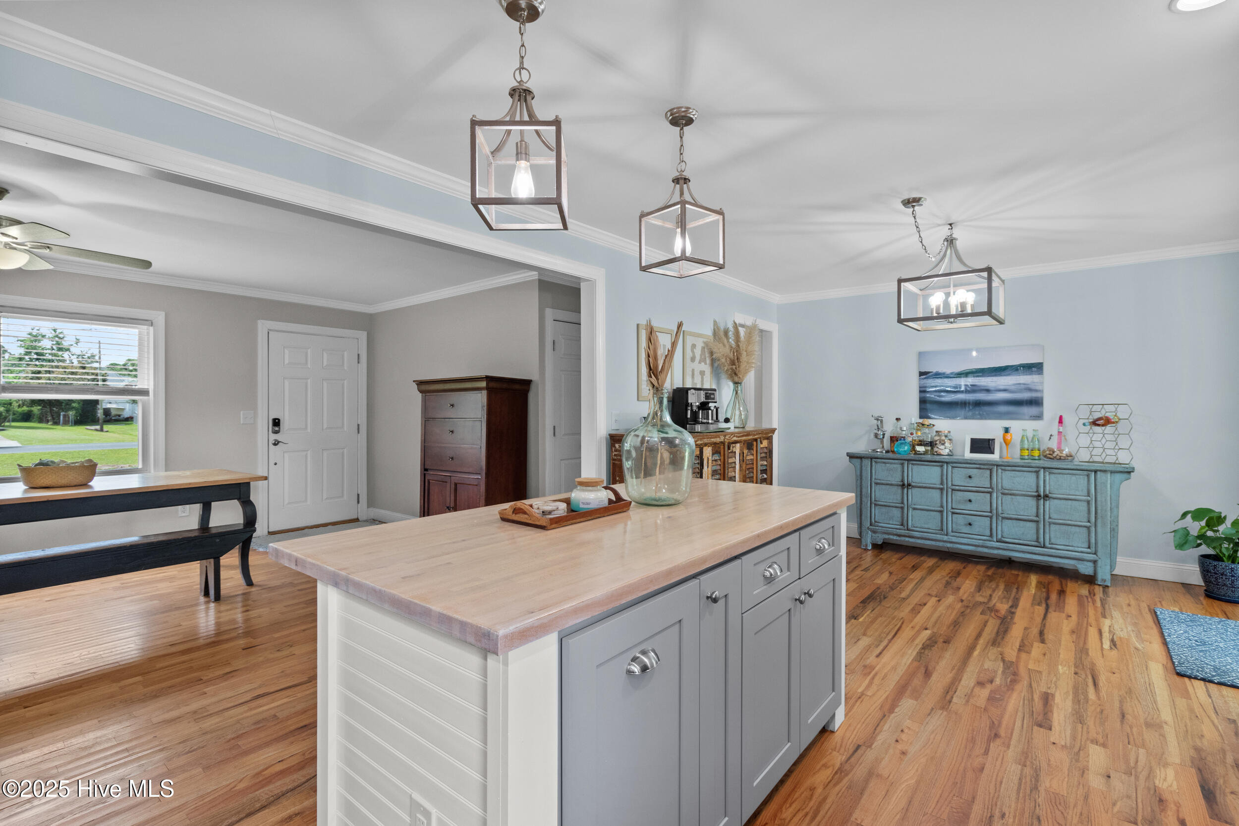 302 Mohican Trail