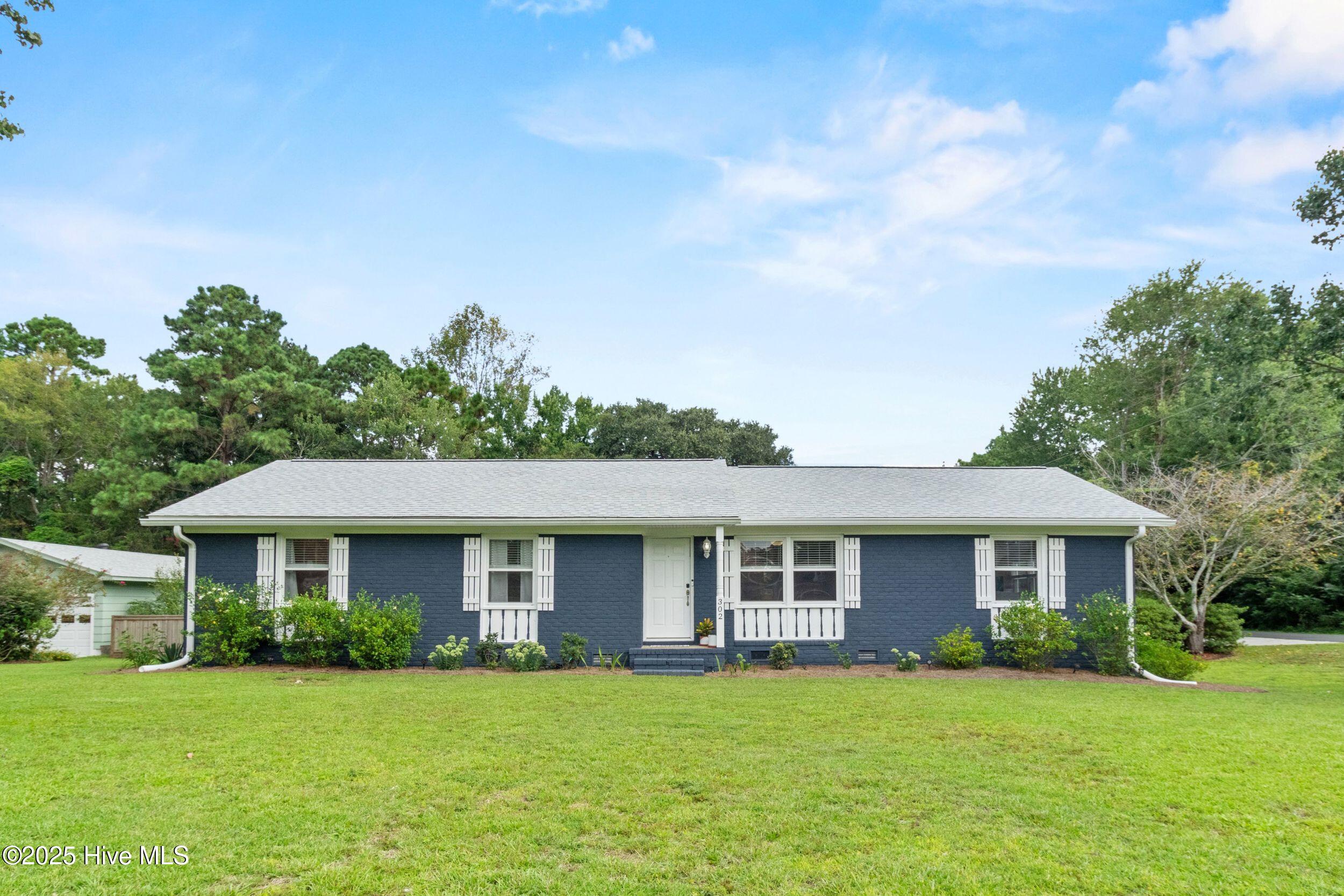 302 Mohican Trail
