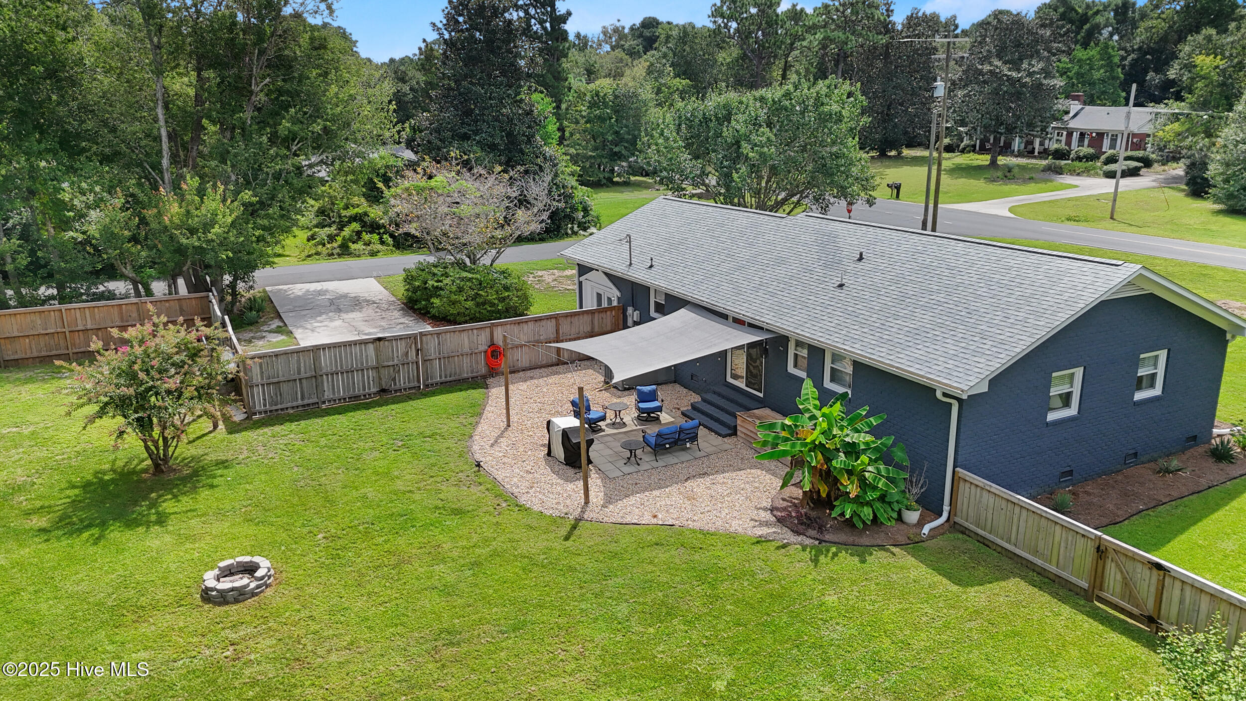 302 Mohican Trail