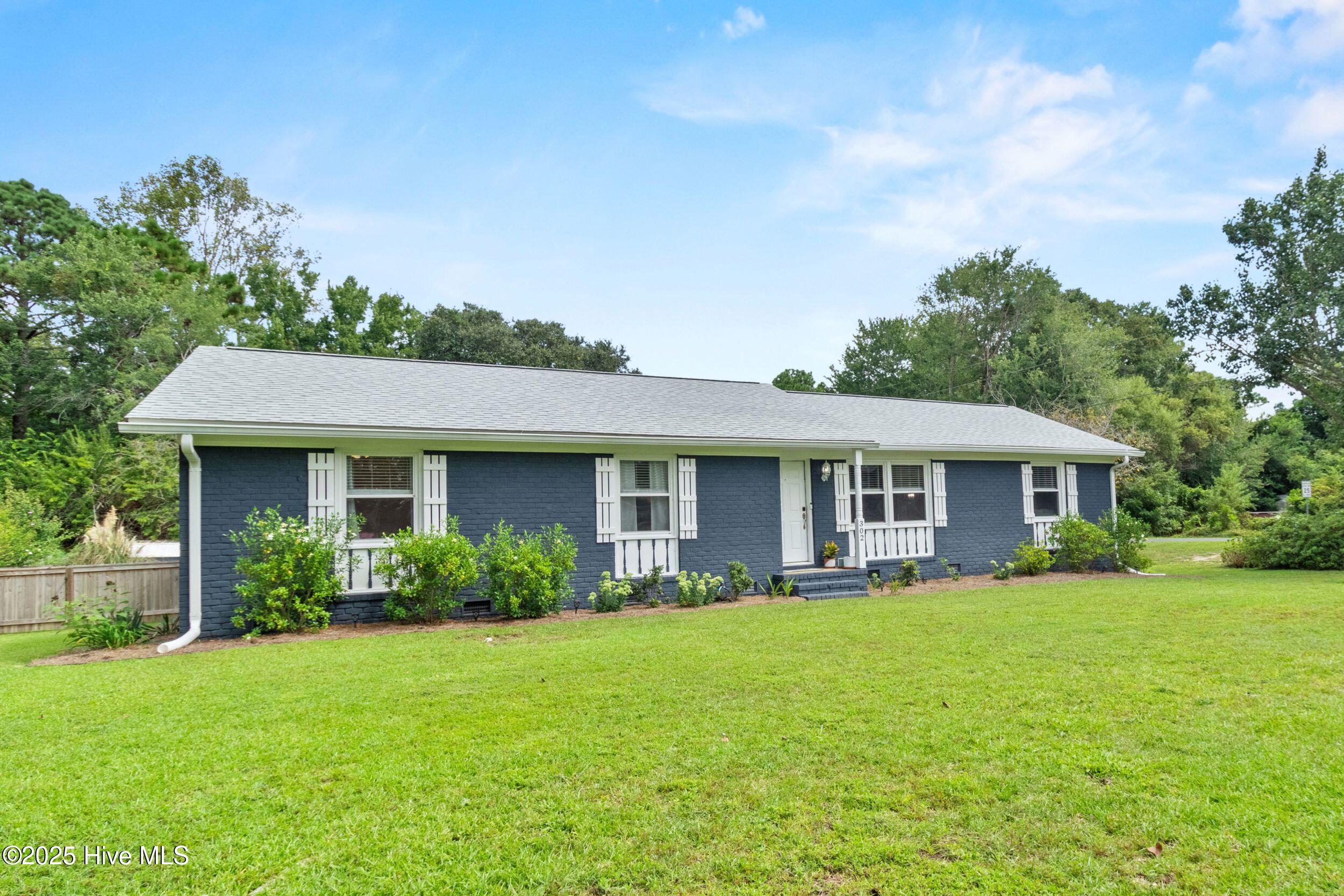 302 Mohican Trail