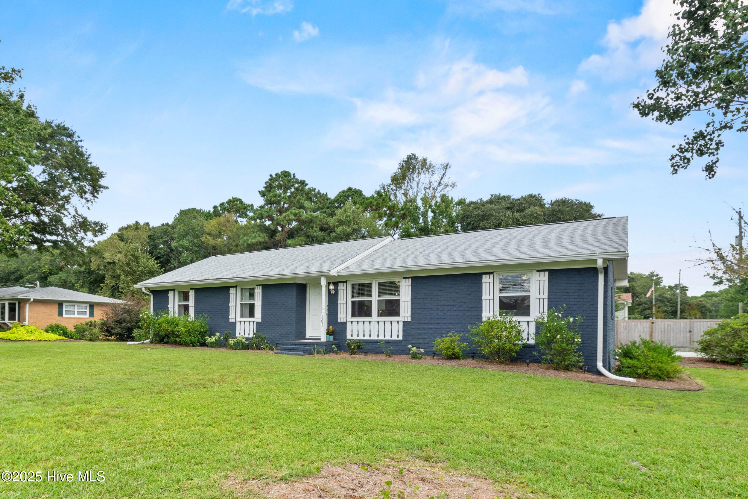 302 Mohican Trail