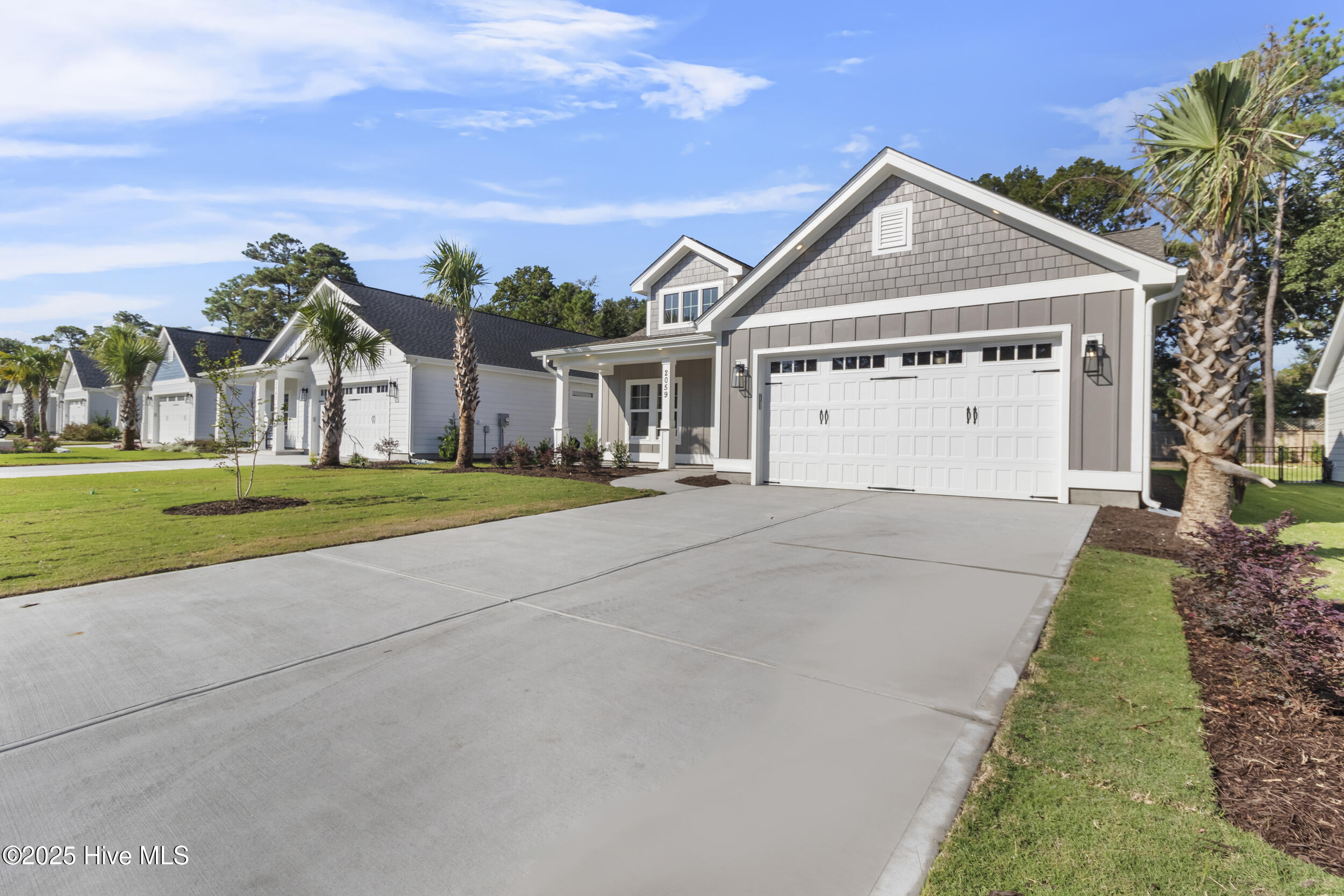 2059 Greenside Manor Drive SW