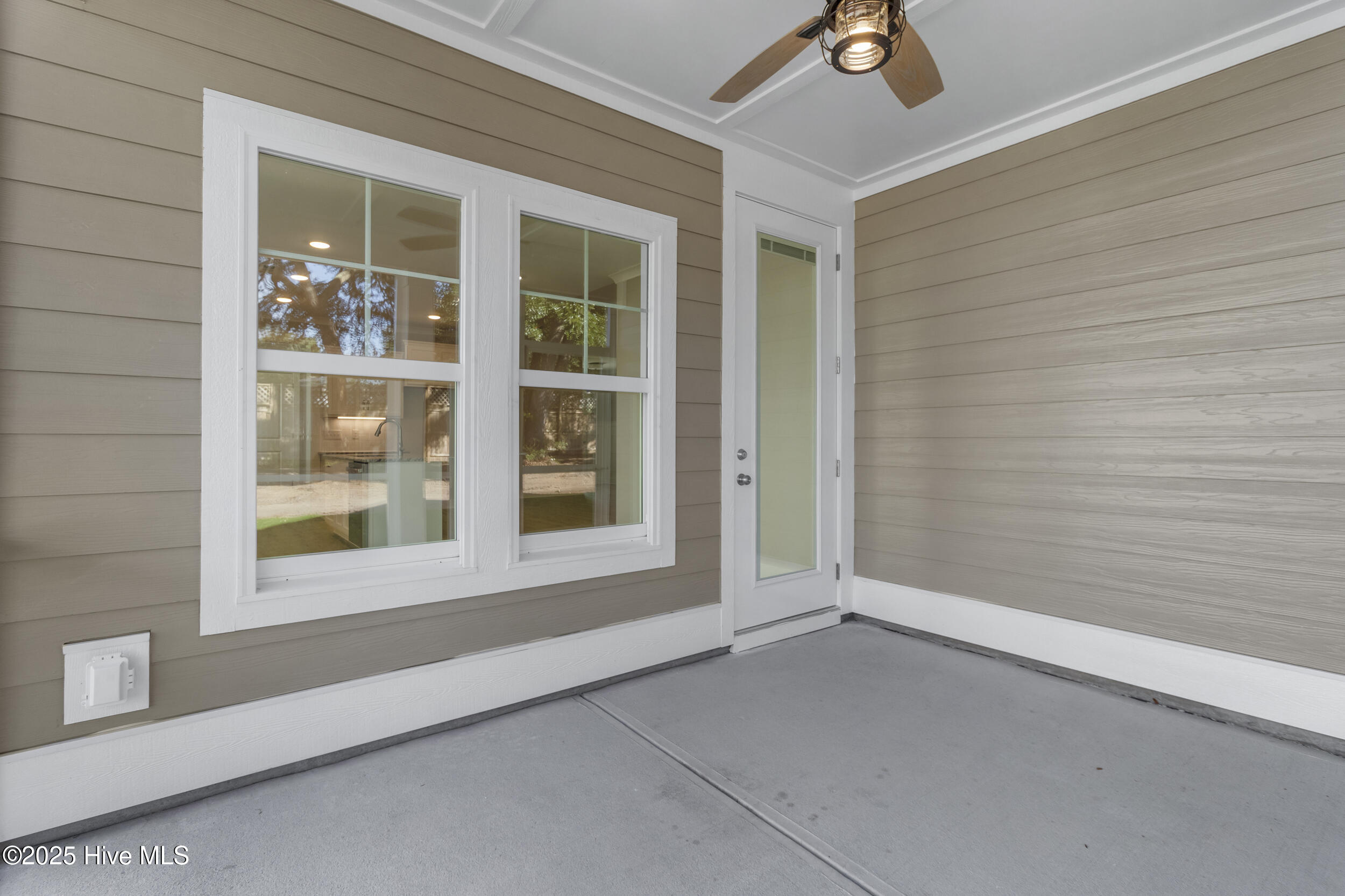 2059 Greenside Manor Drive SW