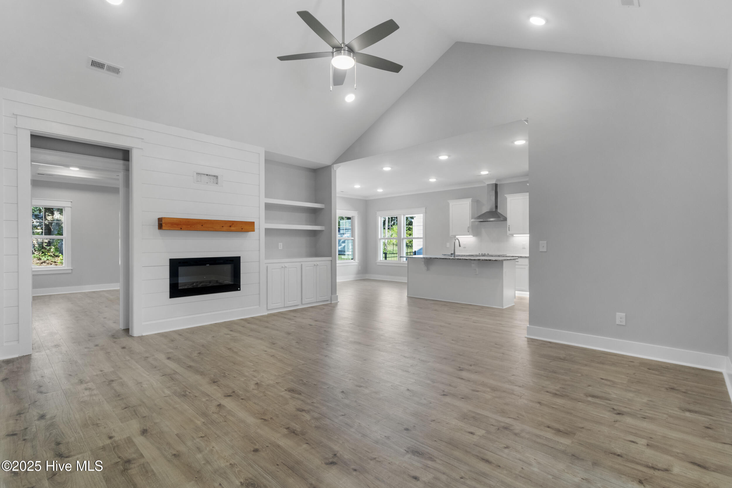 2059 Greenside Manor Drive SW