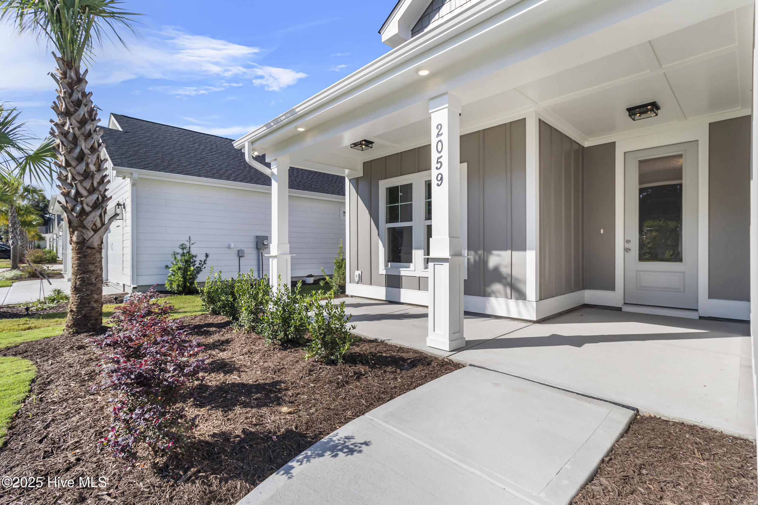 2059 Greenside Manor Drive SW