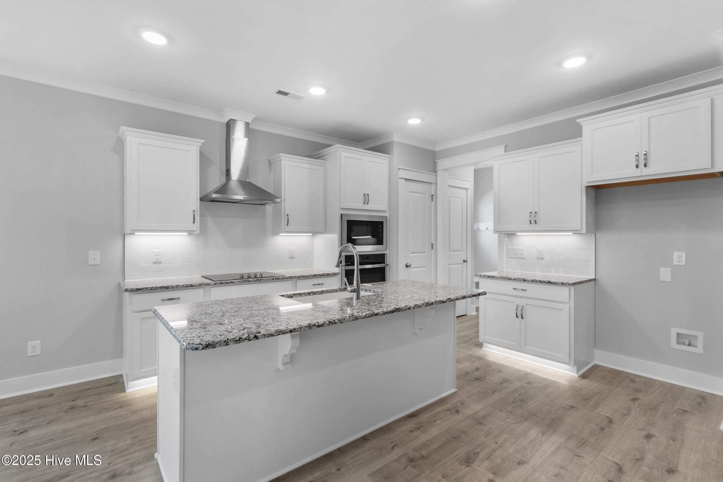 2059 Greenside Manor Drive SW